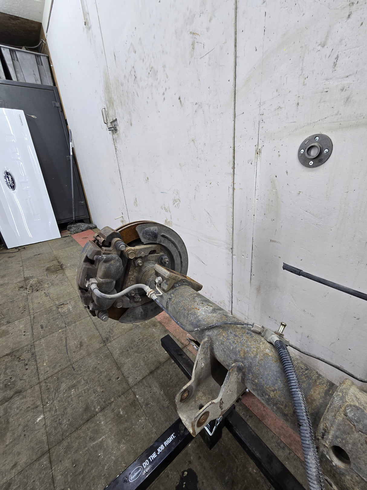 2006-2008 Dodge Ram 1500 2500 8 Lug Rear 10.5" Axle 3.73 Gear Ratio 3rd Gen