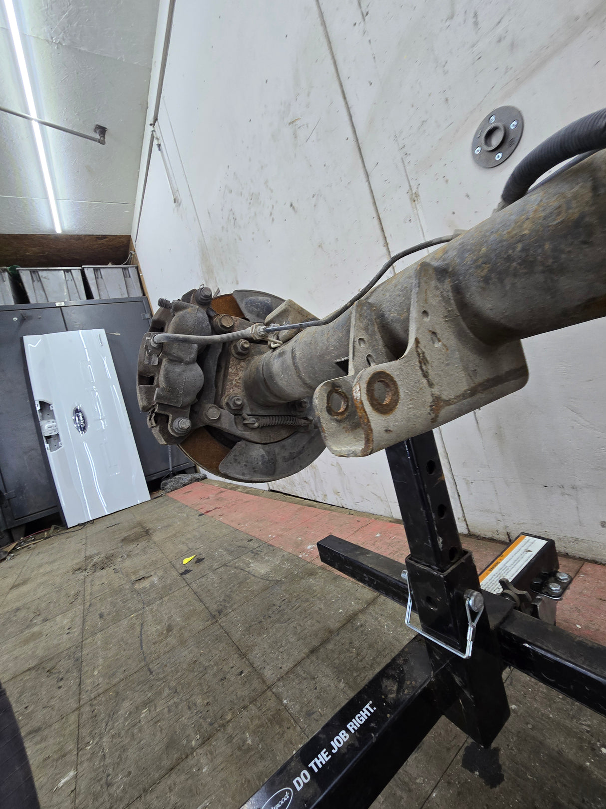 2006-2008 Dodge Ram 1500 2500 8 Lug Rear 10.5" Axle 3.73 Gear Ratio 3rd Gen