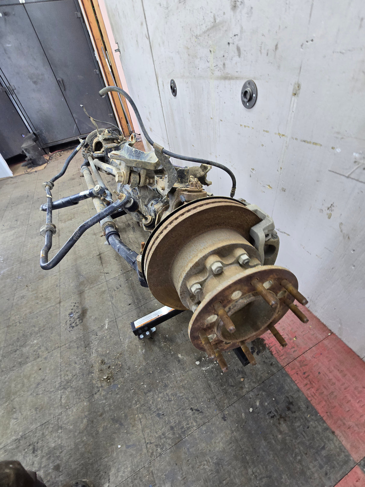2011-2012 Ford Super Duty F350 Dually Front Axle 4.10 Gear Ratio 8 Lug