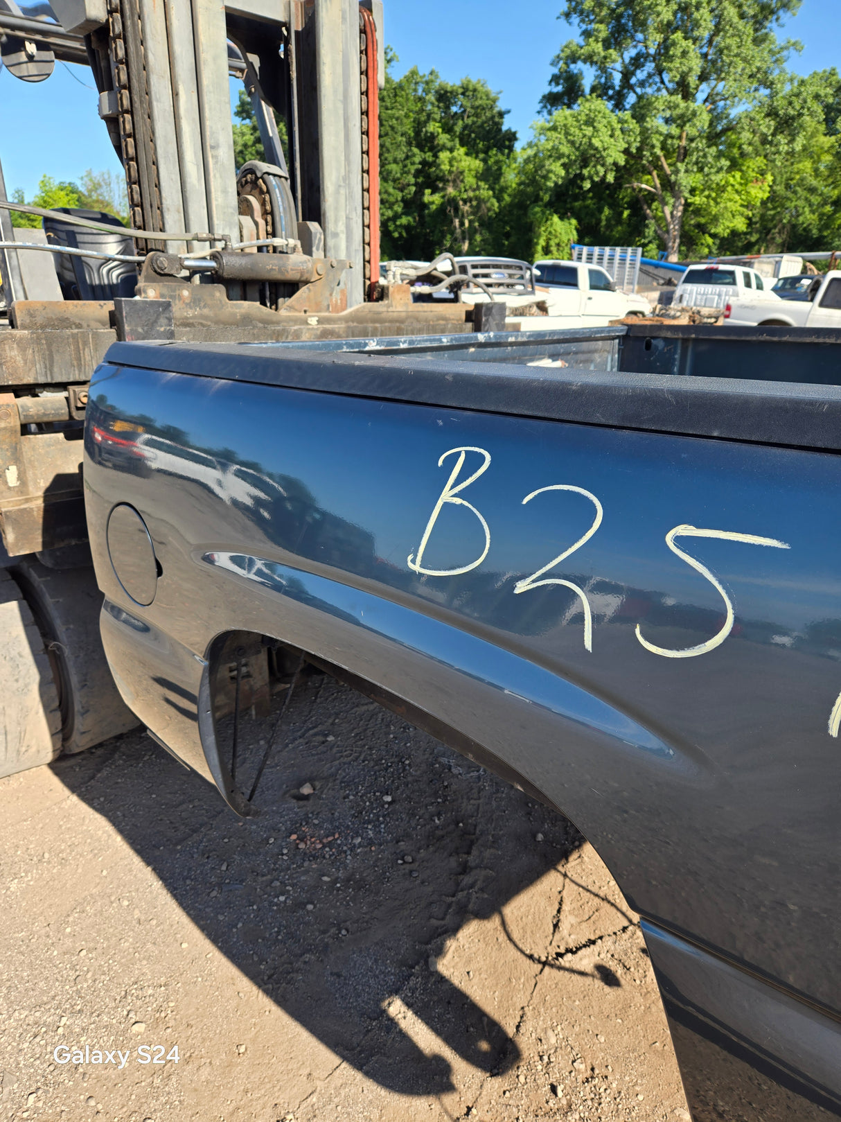 1999-2007 Chevrolet Silverado / GMC Sierra 1500 5' 8" Short Truck Bed