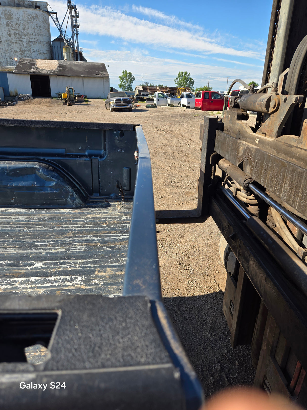1999-2007 Chevrolet Silverado / GMC Sierra 1500 5' 8" Short Truck Bed