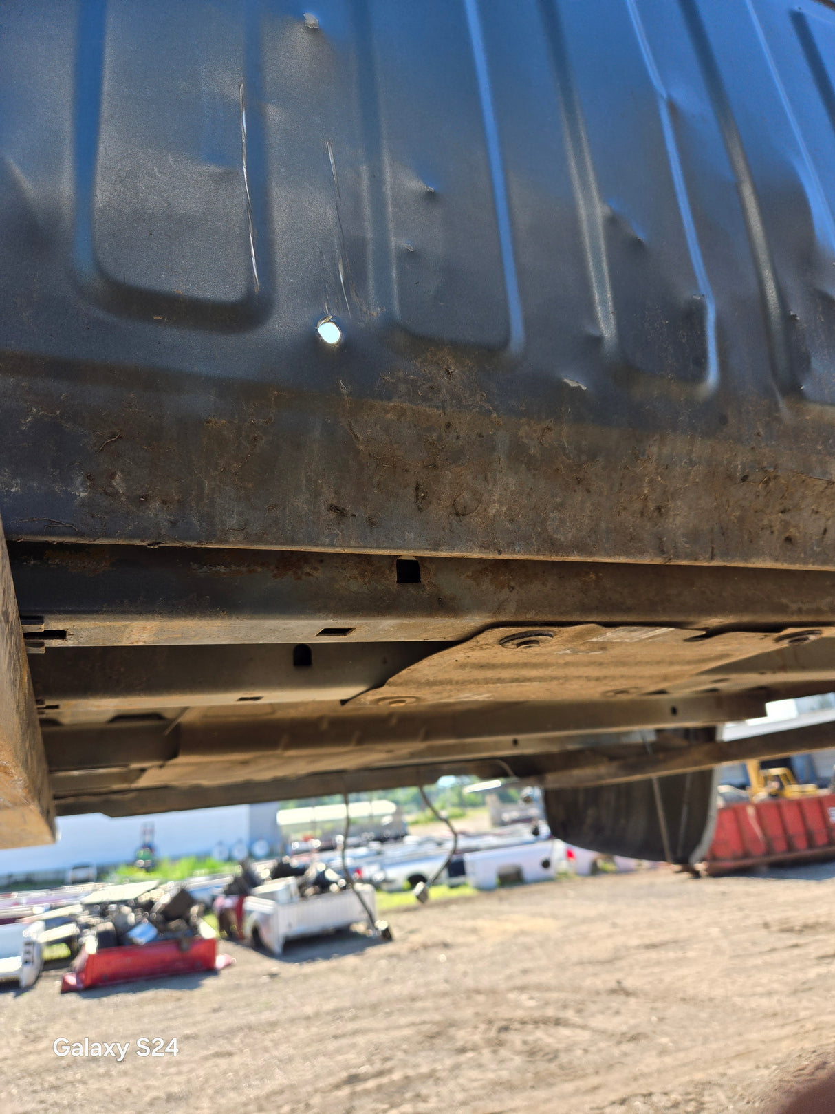 1999-2007 Chevrolet Silverado / GMC Sierra 1500 5' 8" Short Truck Bed