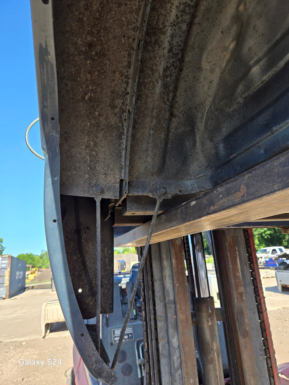 1999-2007 Chevrolet Silverado / GMC Sierra 1500 5' 8" Short Truck Bed