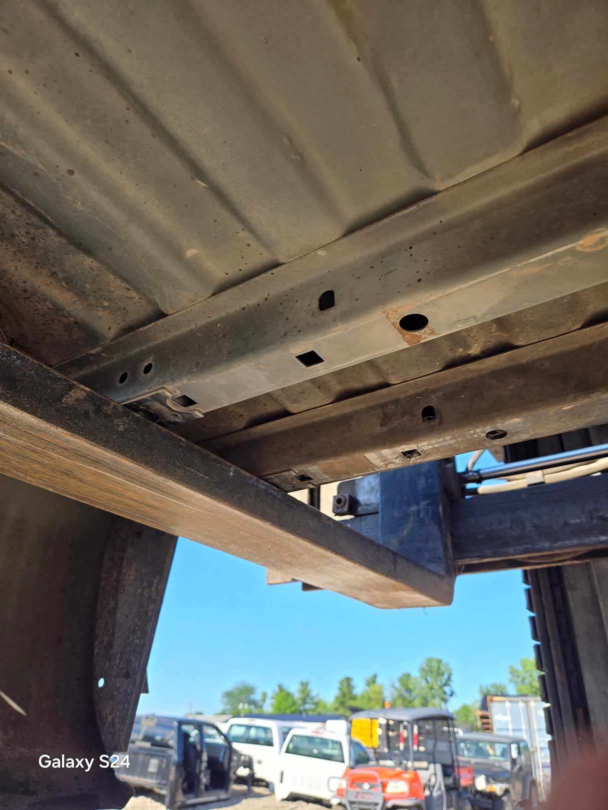 1999-2007 Chevrolet Silverado / GMC Sierra 1500 5' 8" Short Truck Bed