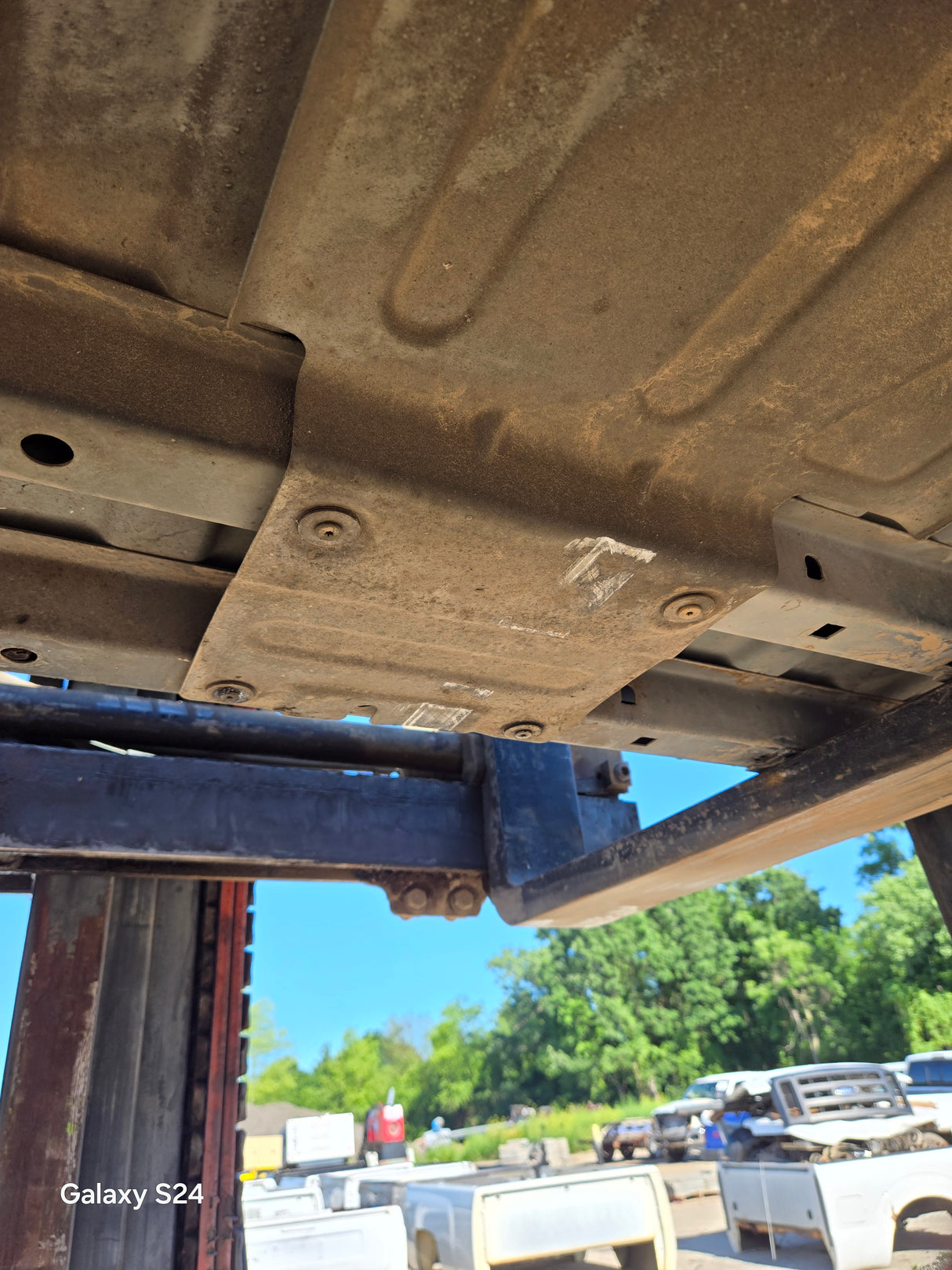 1999-2007 Chevrolet Silverado / GMC Sierra 1500 5' 8" Short Truck Bed