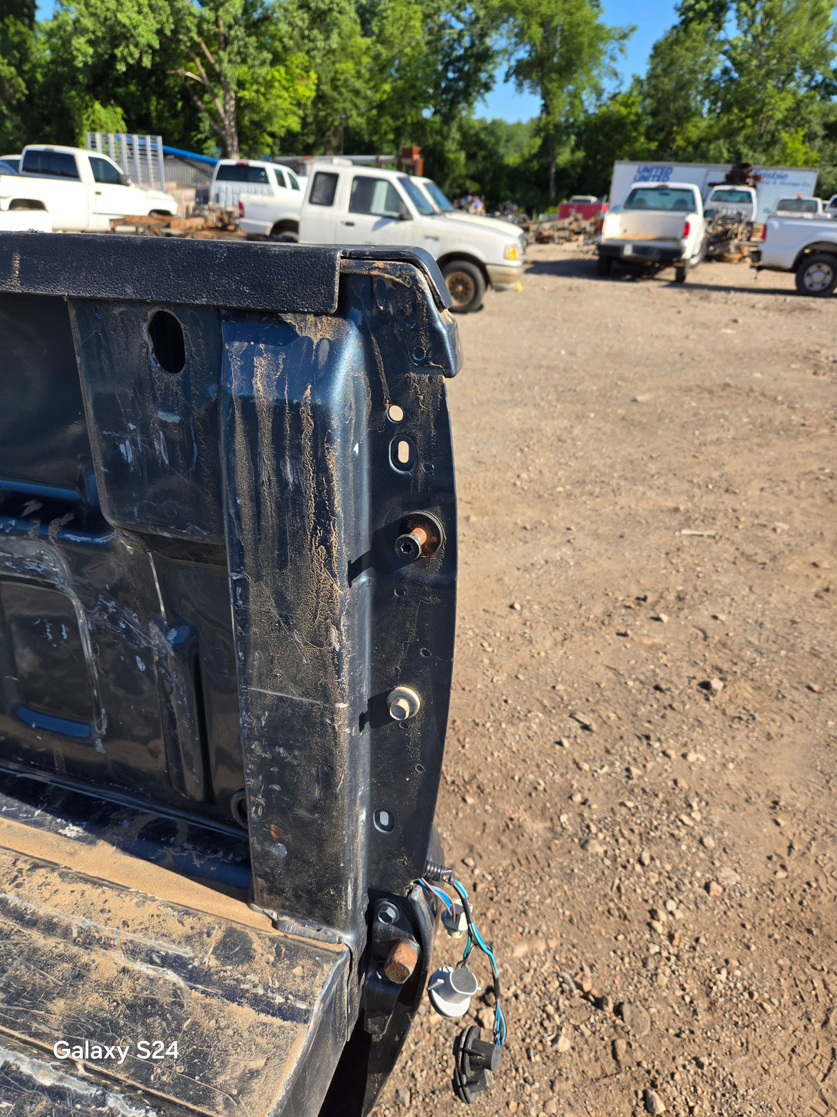 1999-2007 Chevrolet Silverado / GMC Sierra 1500 5' 8" Short Truck Bed