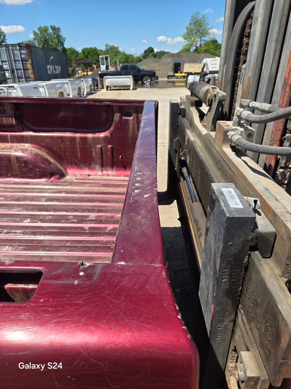 2007-2013 Chevrolet Silverado 1500 2500 3500 HD 6' 6" Short Truck Bed