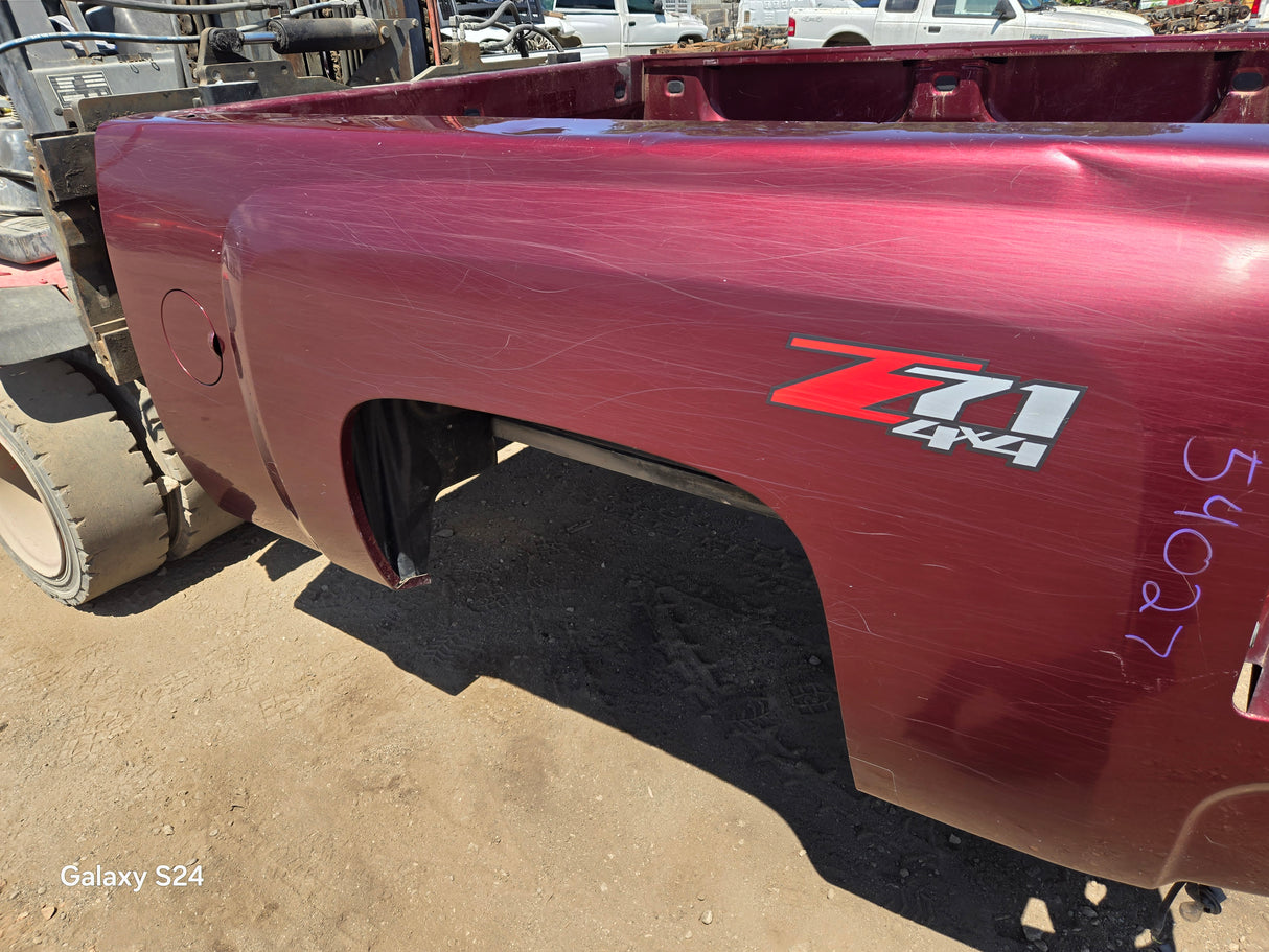 2007-2013 Chevrolet Silverado 1500 2500 3500 HD 6' 6" Short Truck Bed