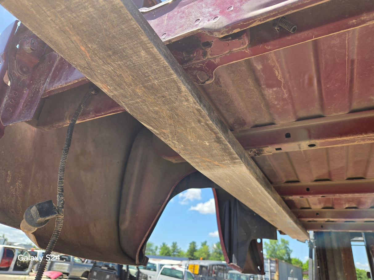 2007-2013 Chevrolet Silverado 1500 2500 3500 HD 6' 6" Short Truck Bed