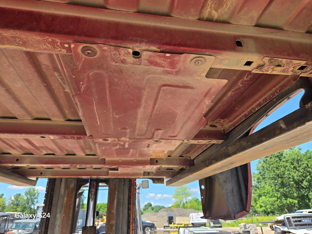 2007-2013 Chevrolet Silverado 1500 2500 3500 HD 6' 6" Short Truck Bed