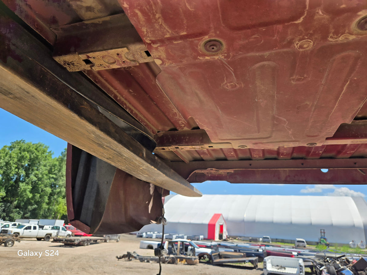 2007-2013 Chevrolet Silverado 1500 2500 3500 HD 6' 6" Short Truck Bed