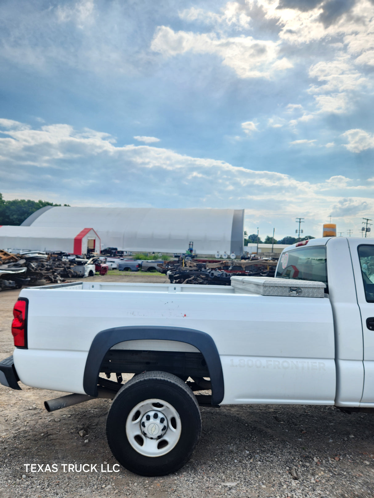 2006 Chevrolet Silverado 2500HD Regular Cab 8' Long Bed - FULL PART OUT Rust Free