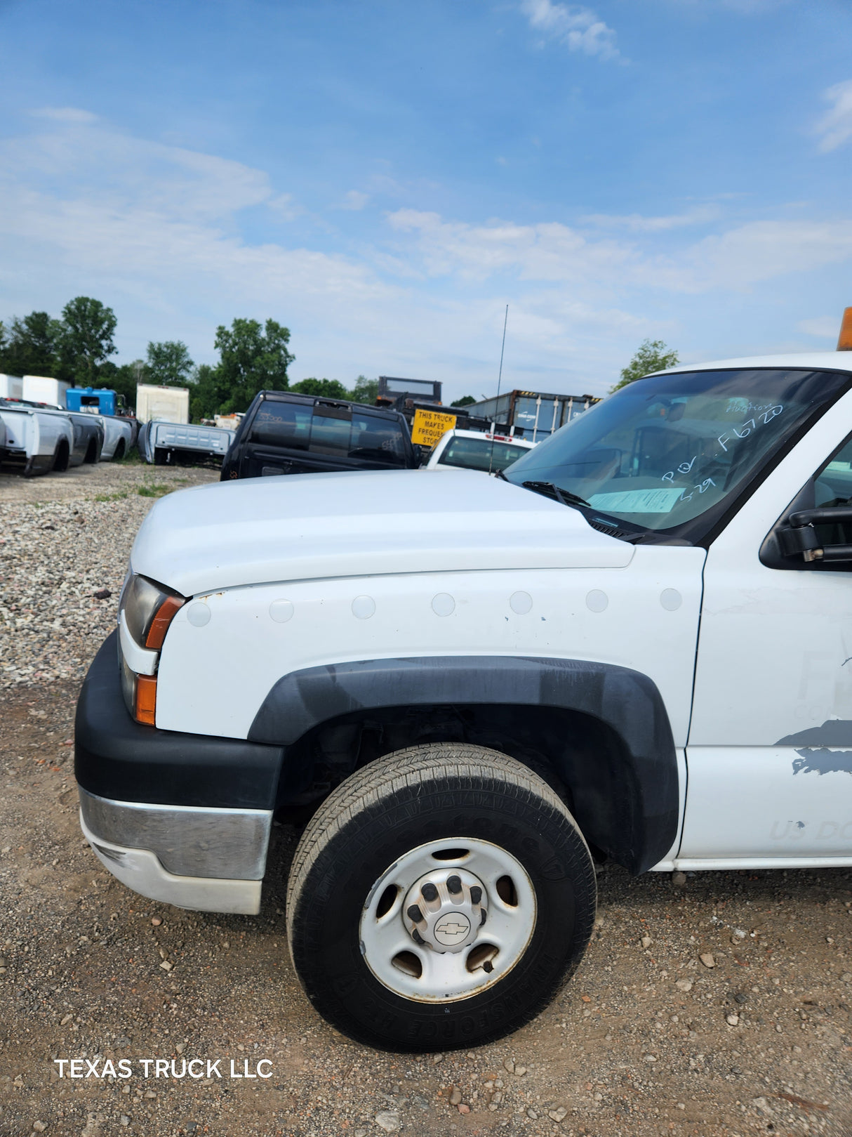 2006 Chevrolet Silverado 2500HD Regular Cab 8' Long Bed - FULL PART OUT Rust Free