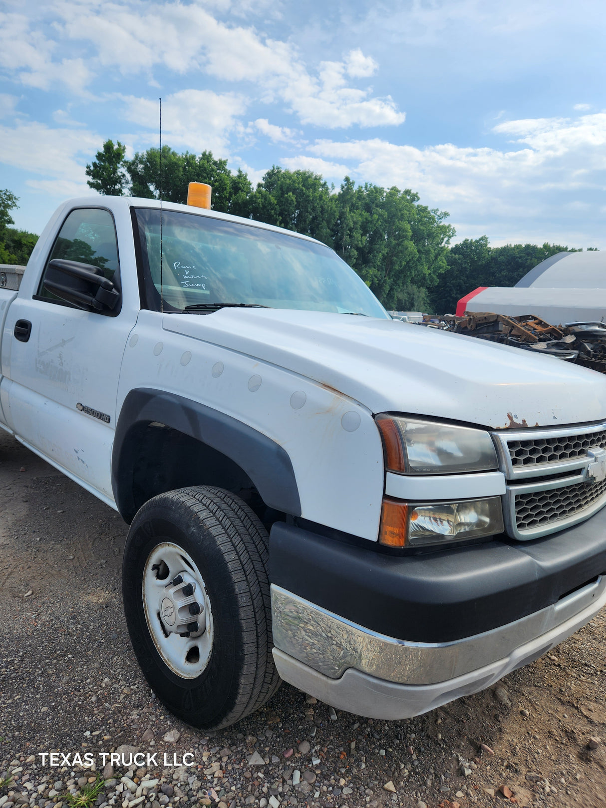 2006 Chevrolet Silverado 2500HD Regular Cab 8' Long Bed - FULL PART OUT Rust Free