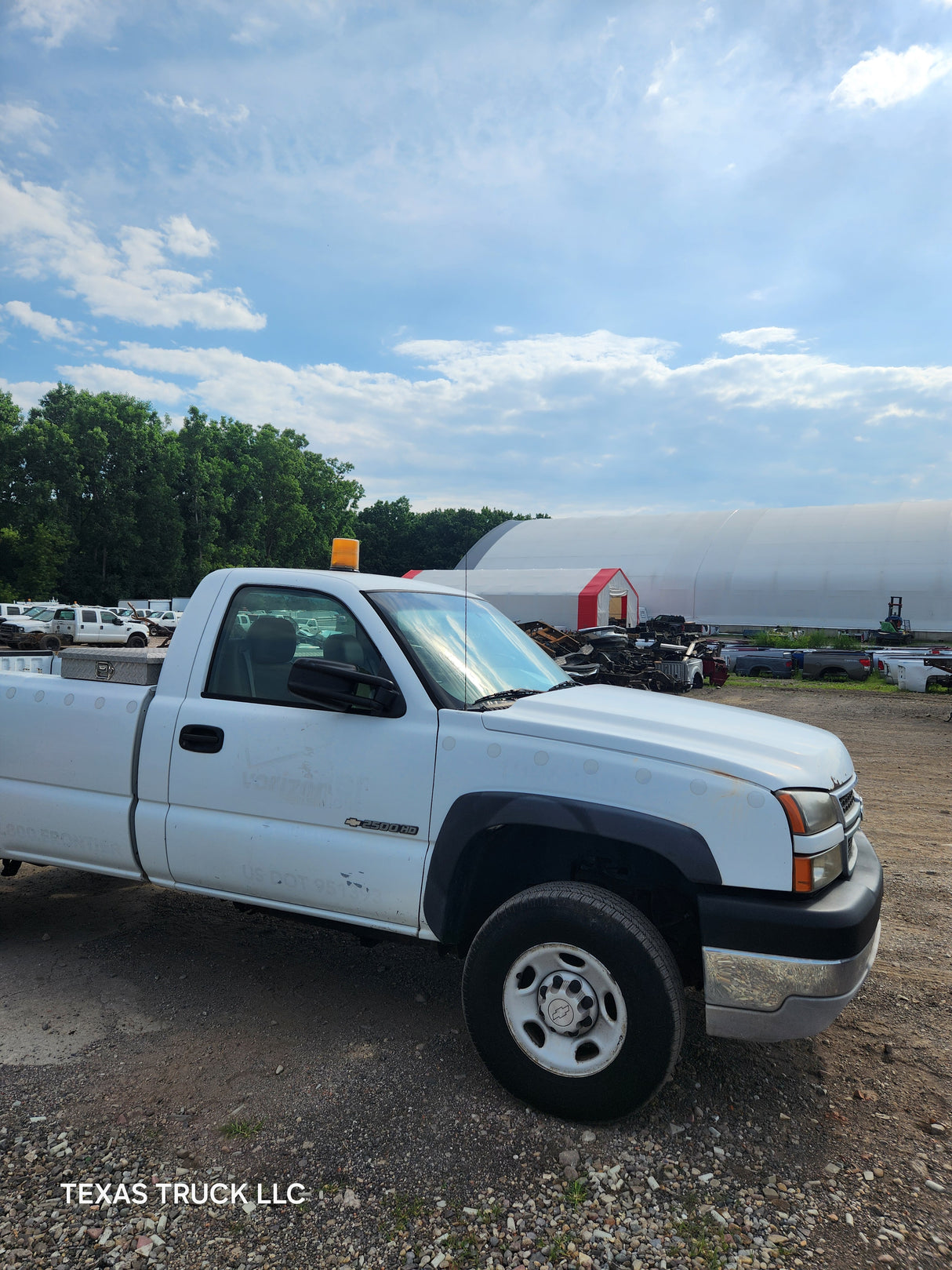 2006 Chevrolet Silverado 2500HD Regular Cab 8' Long Bed - FULL PART OUT Rust Free