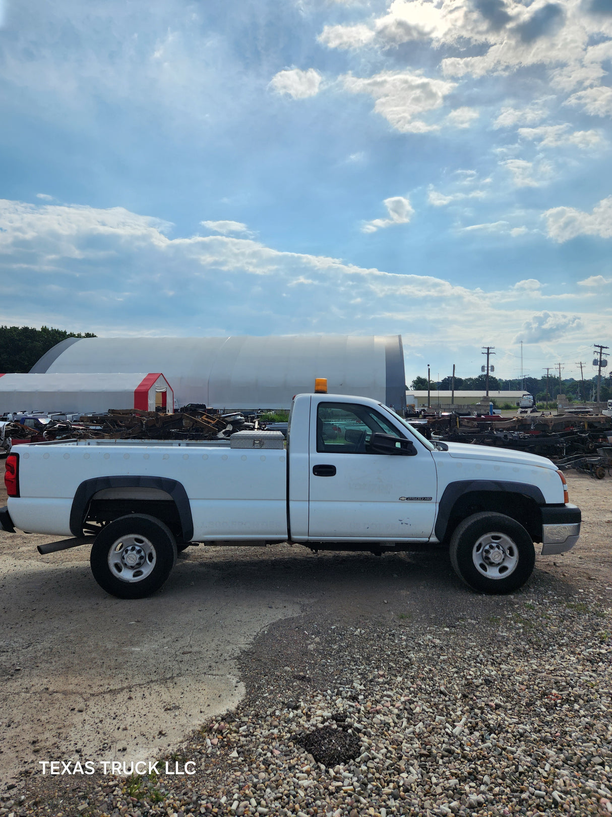 2006 Chevrolet Silverado 2500HD Regular Cab 8' Long Bed - FULL PART OUT Rust Free