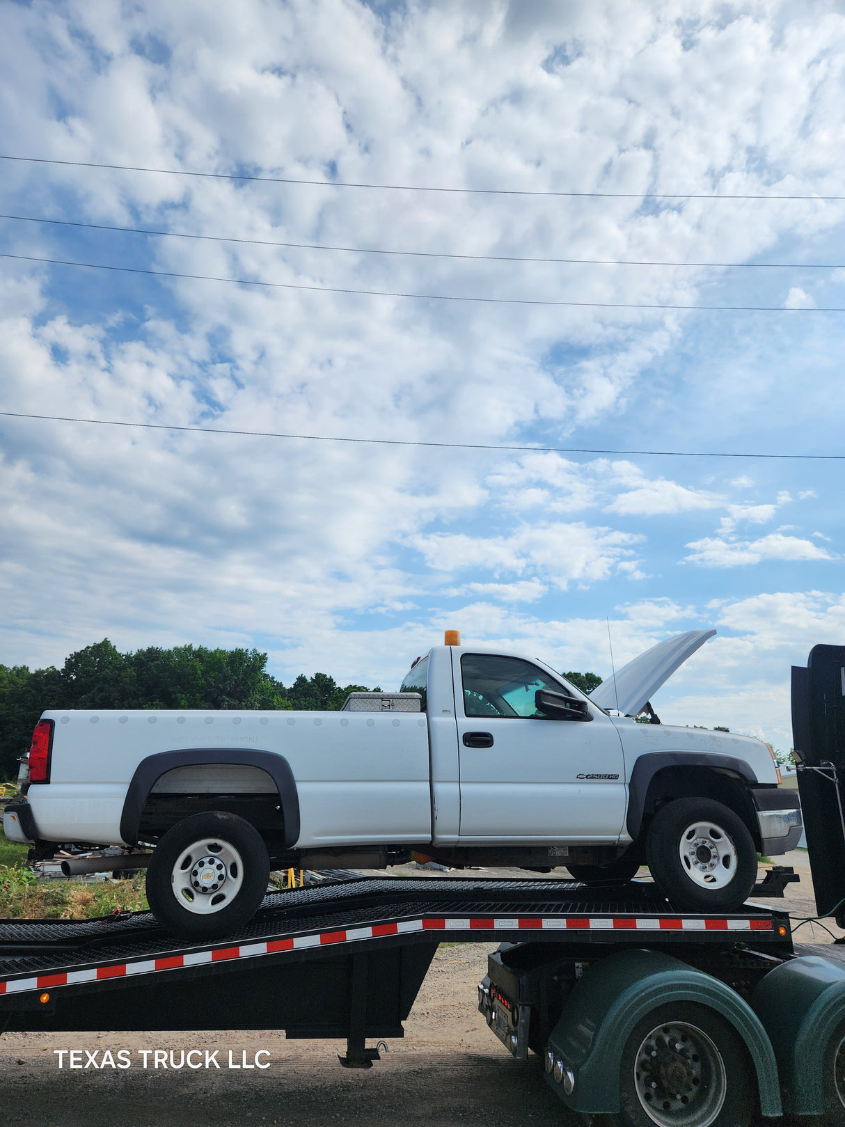 2004 Chevrolet Silverado 2500HD Regular Cab 8' Long Bed - FULL PART OUT Rust Free