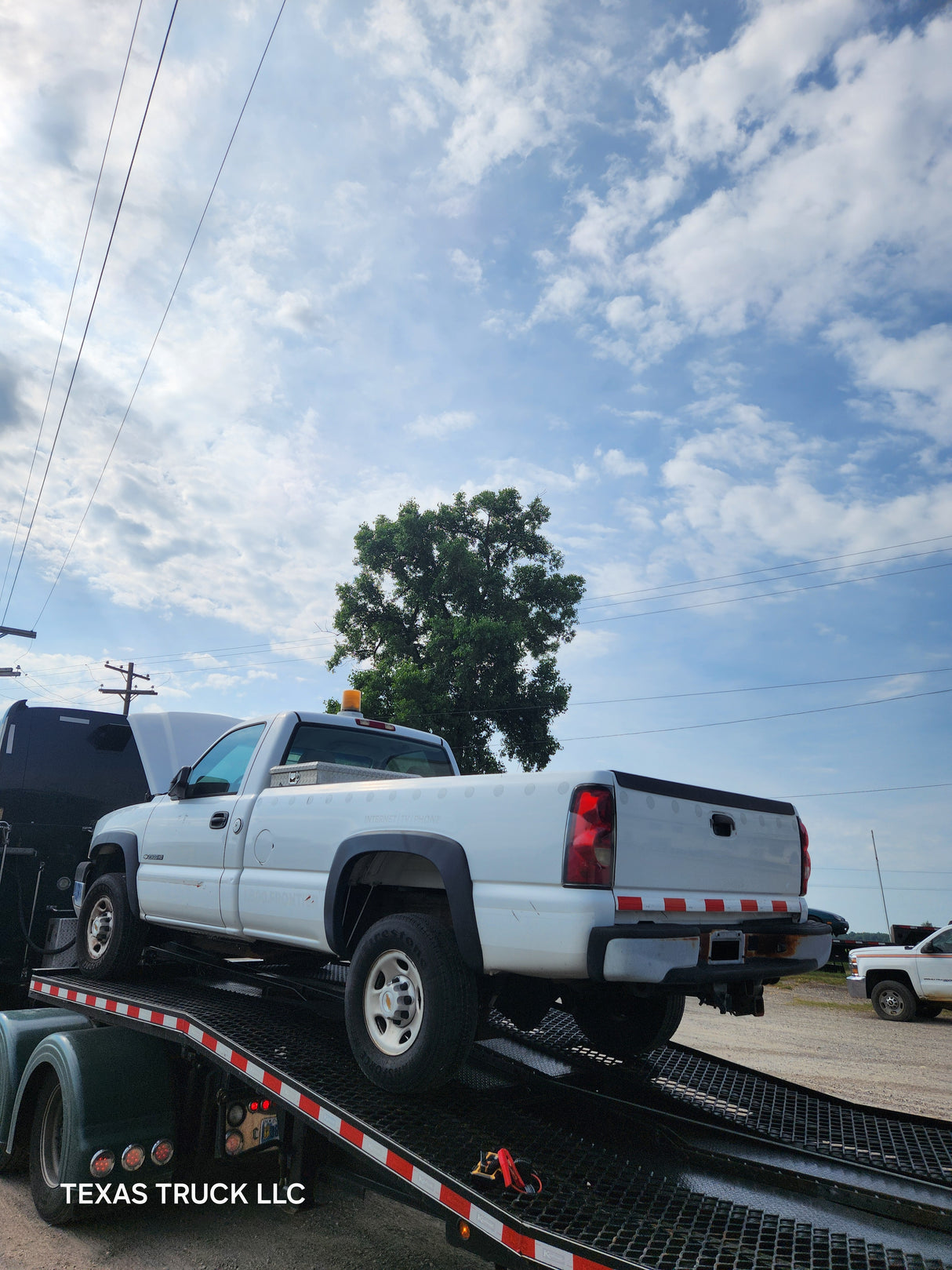 2004 Chevrolet Silverado 2500HD Regular Cab 8' Long Bed - FULL PART OUT Rust Free