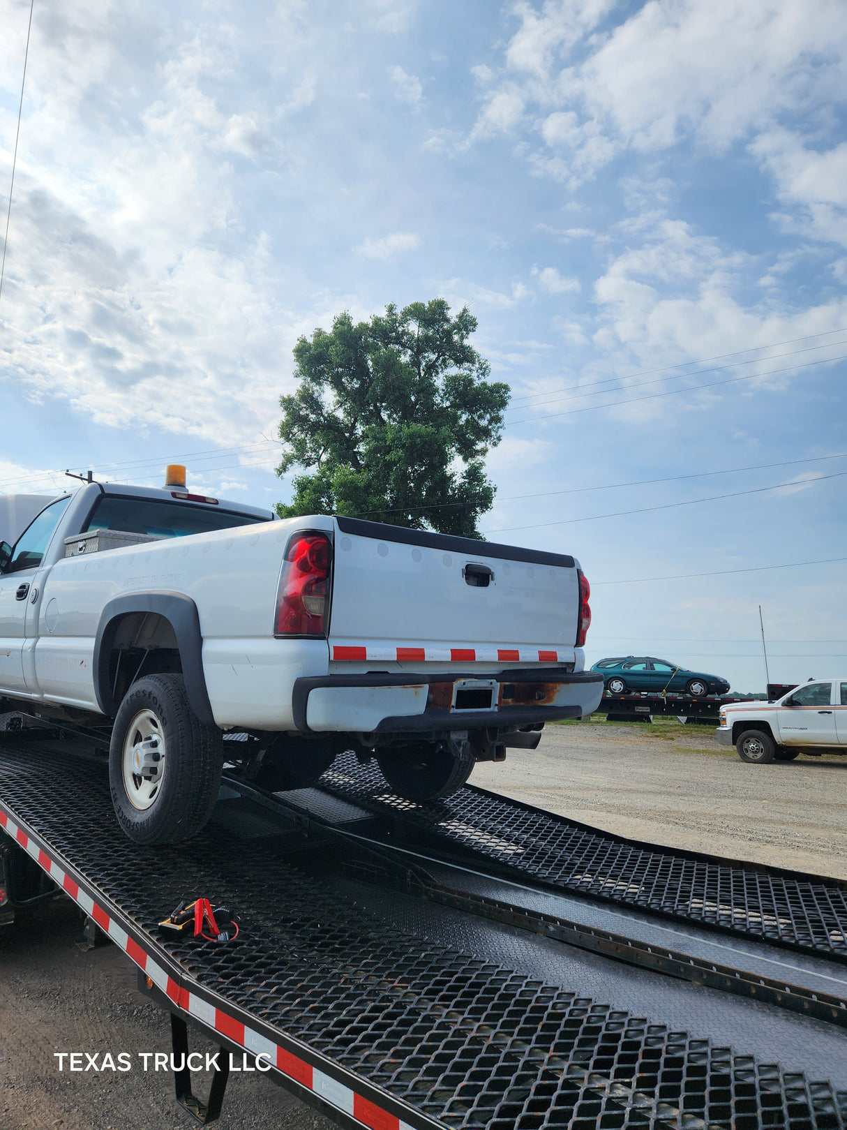 2004 Chevrolet Silverado 2500HD Regular Cab 8' Long Bed - FULL PART OUT Rust Free