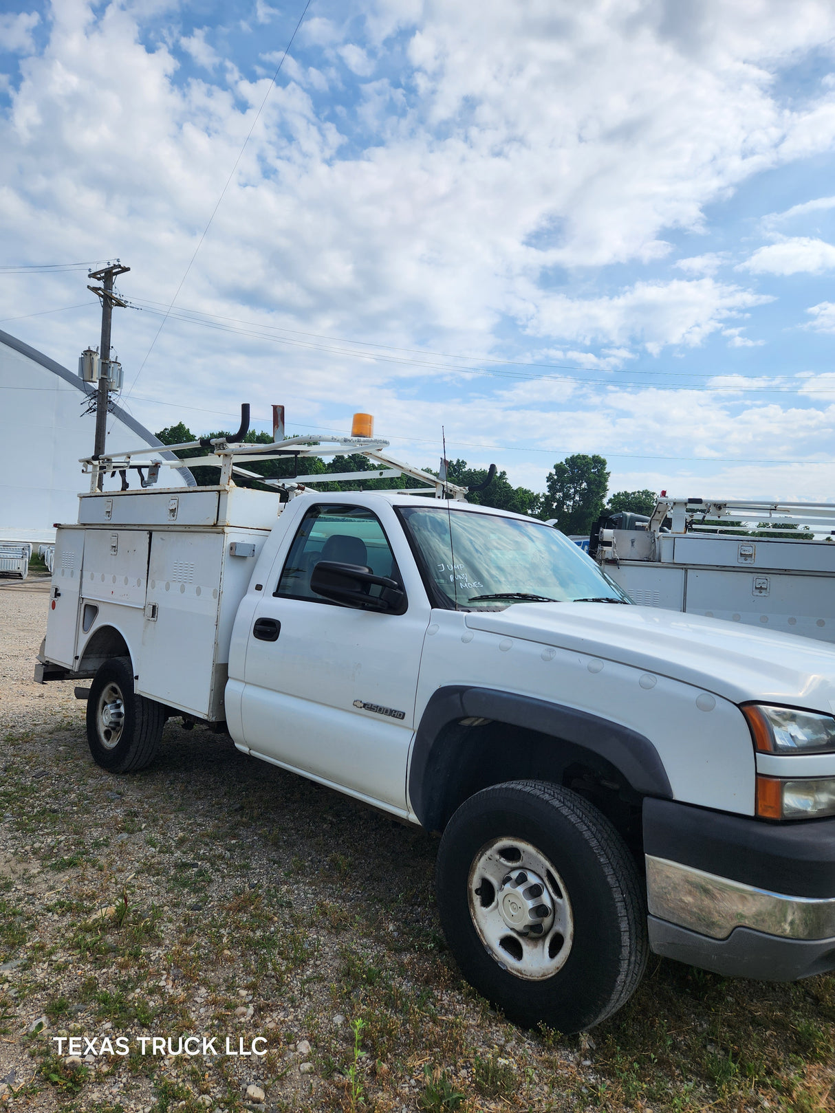 2005 Chevrolet Silverado 2500 HD Regular Cab 8' Long Bed Service Truck - FULL PART OUT Rust Free