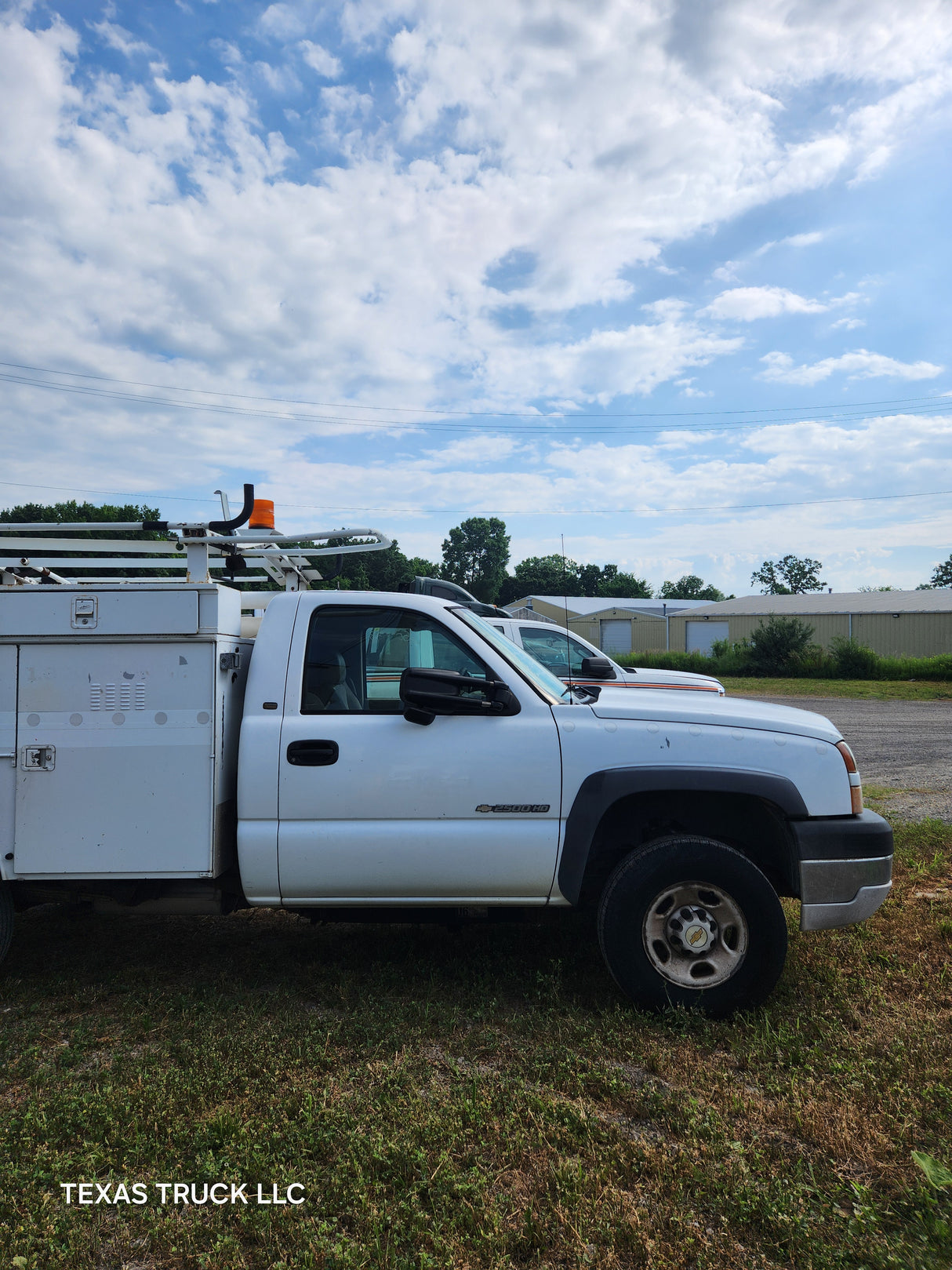 2005 Chevrolet Silverado 2500HD Regular Cab 8' Long Bed Service Truck - FULL PART OUT Rust Free