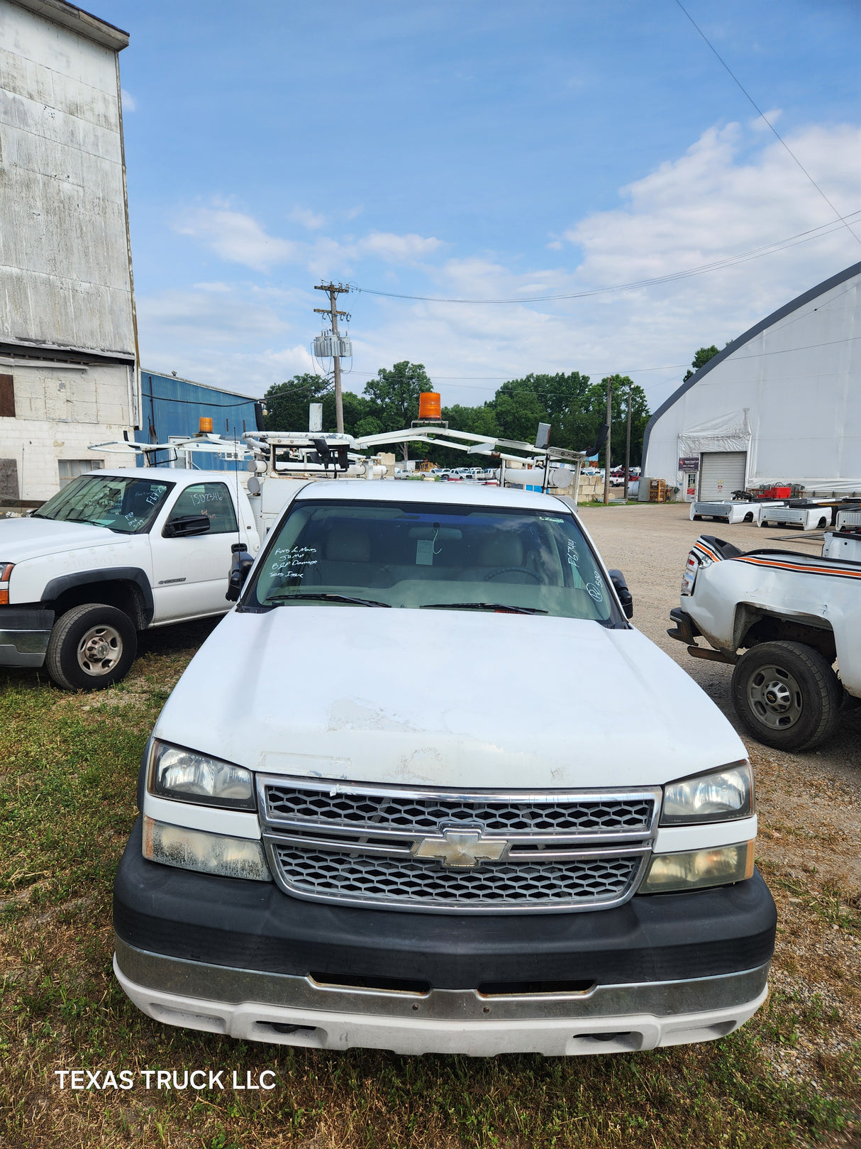 2005 Chevrolet Silverado 2500HD Regular Cab 8' Long Bed Service Truck - FULL PART OUT Rust Free
