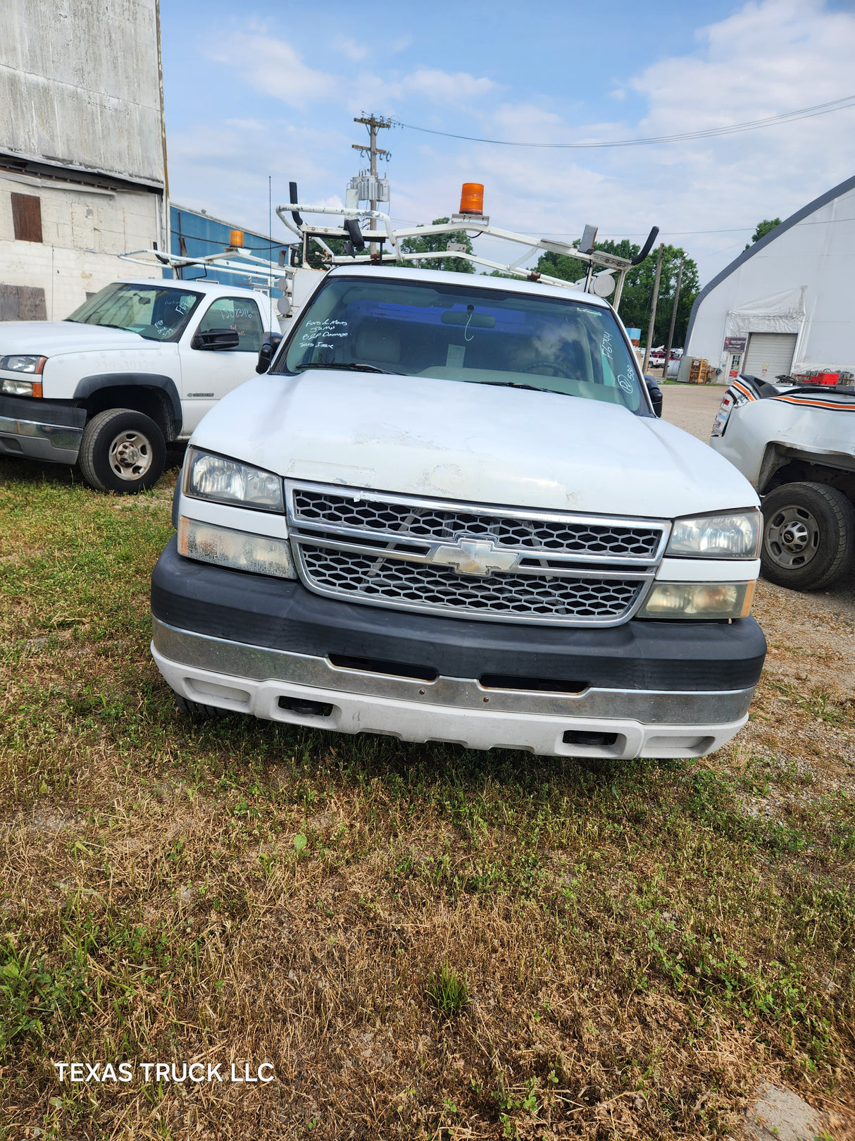 2005 Chevrolet Silverado 2500HD Regular Cab 8' Long Bed Service Truck - FULL PART OUT Rust Free