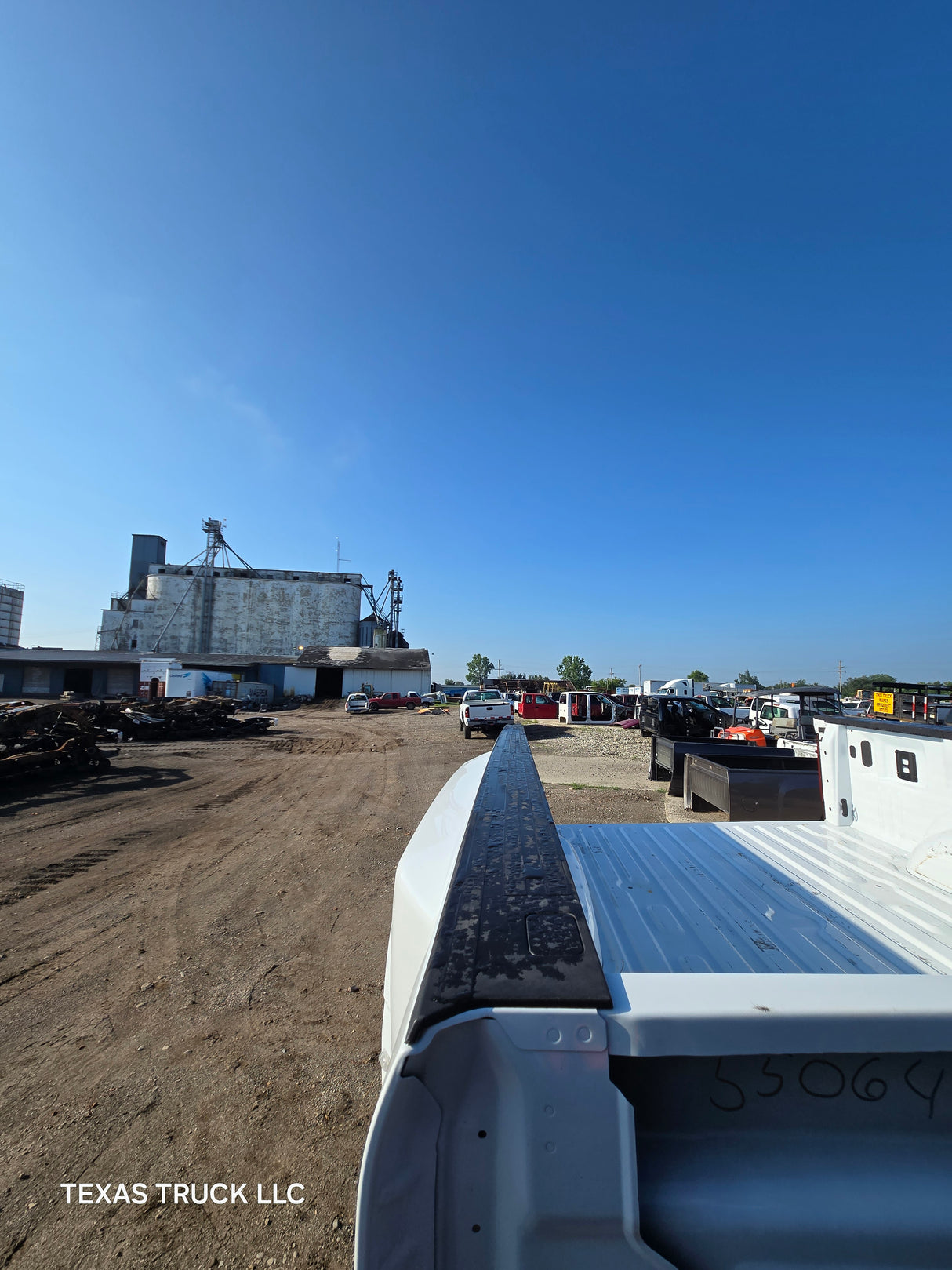 2023-2025 Ford Super Duty F350 F450 F550 8' Dually Truck Bed - Oxford White