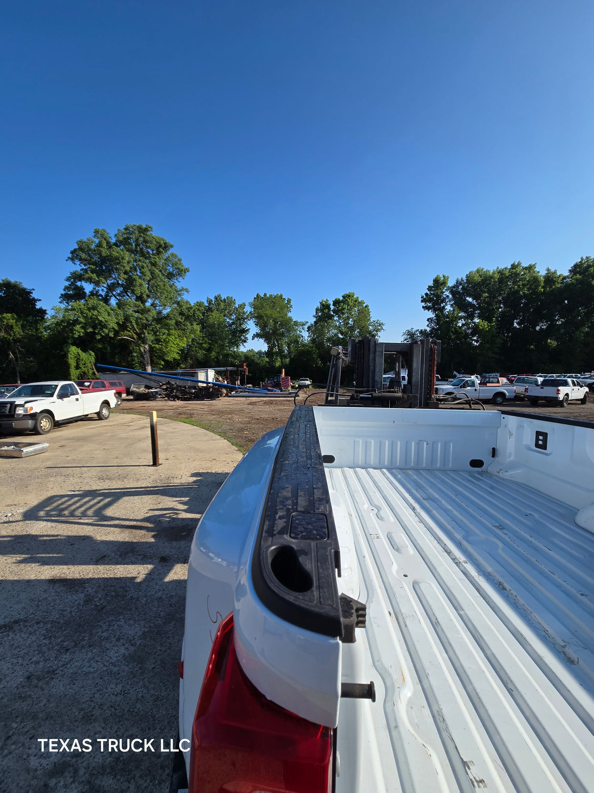 2023-2025 Ford Super Duty F350 F450 F550 8' Dually Truck Bed - Oxford White