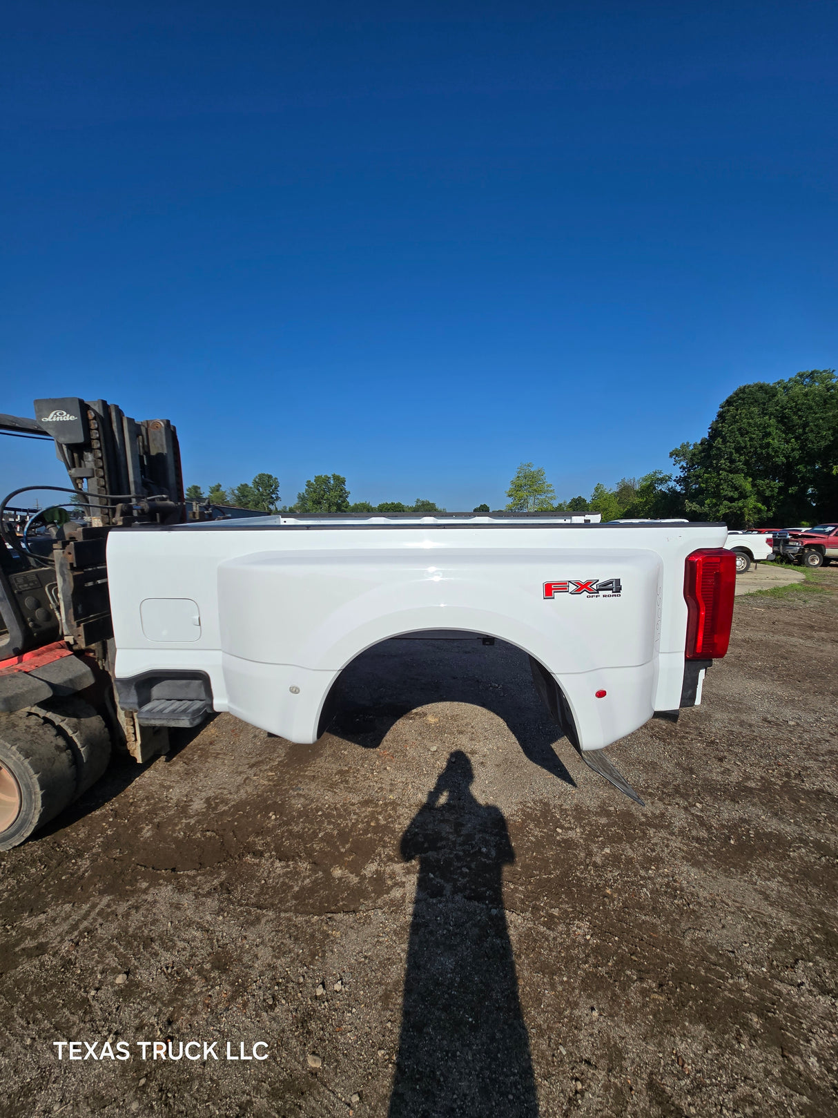 2023-2025 Ford Super Duty F350 F450 F550 8' Dually Truck Bed - Oxford White