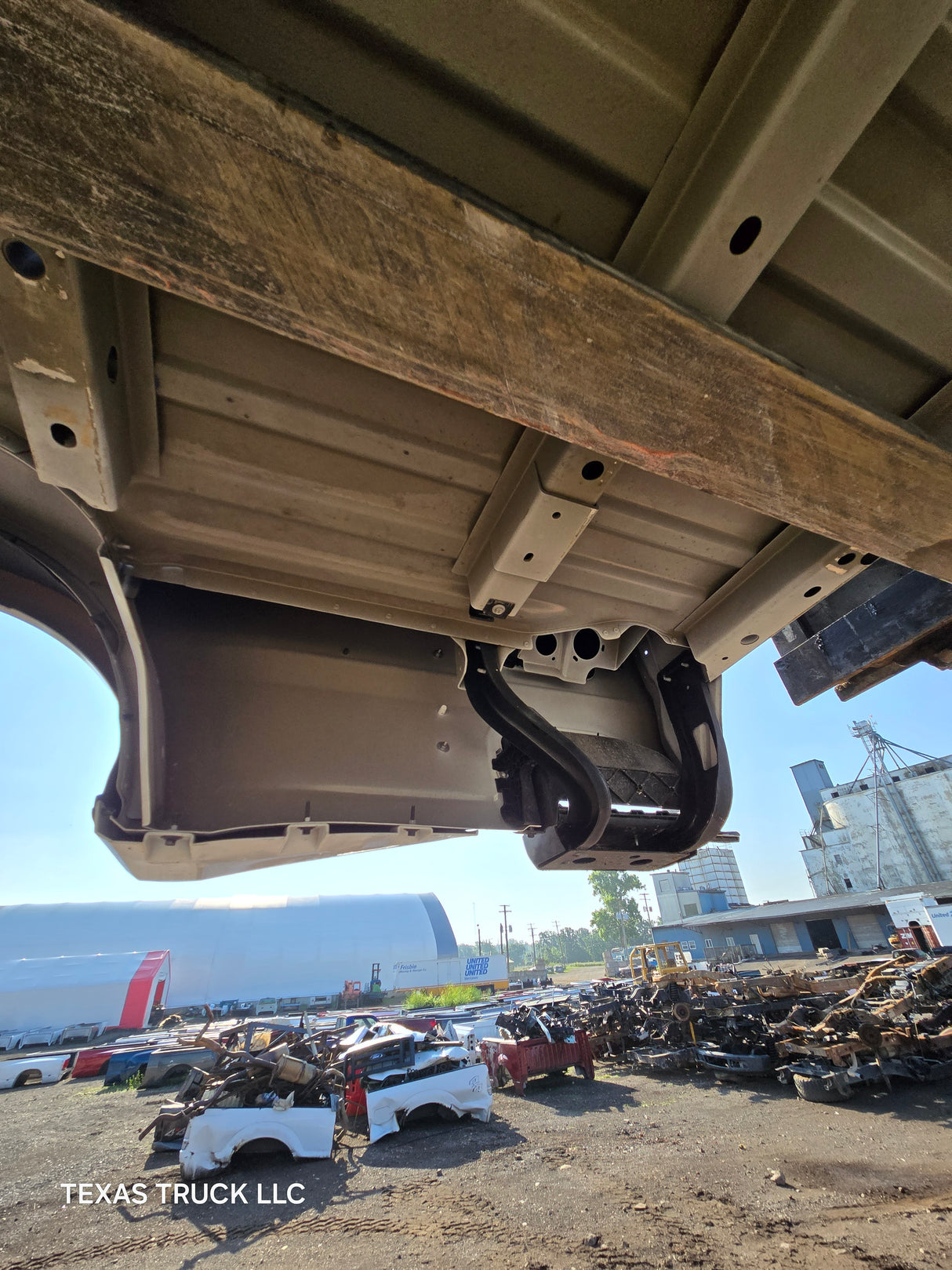 2023-2025 Ford Super Duty F350 F450 F550 8' Dually Truck Bed - Oxford White