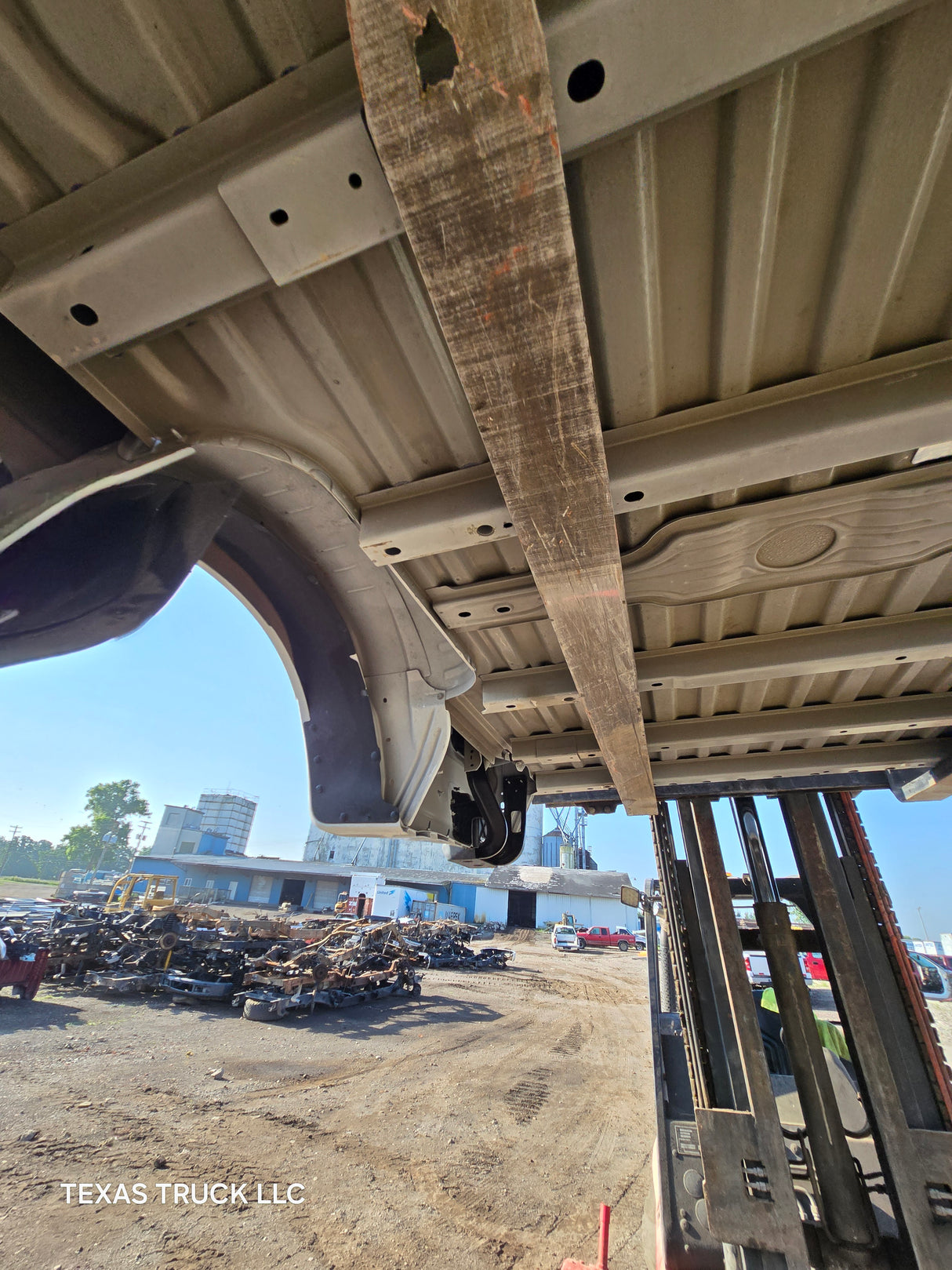 2023-2025 Ford Super Duty F350 F450 F550 8' Dually Truck Bed - Oxford White