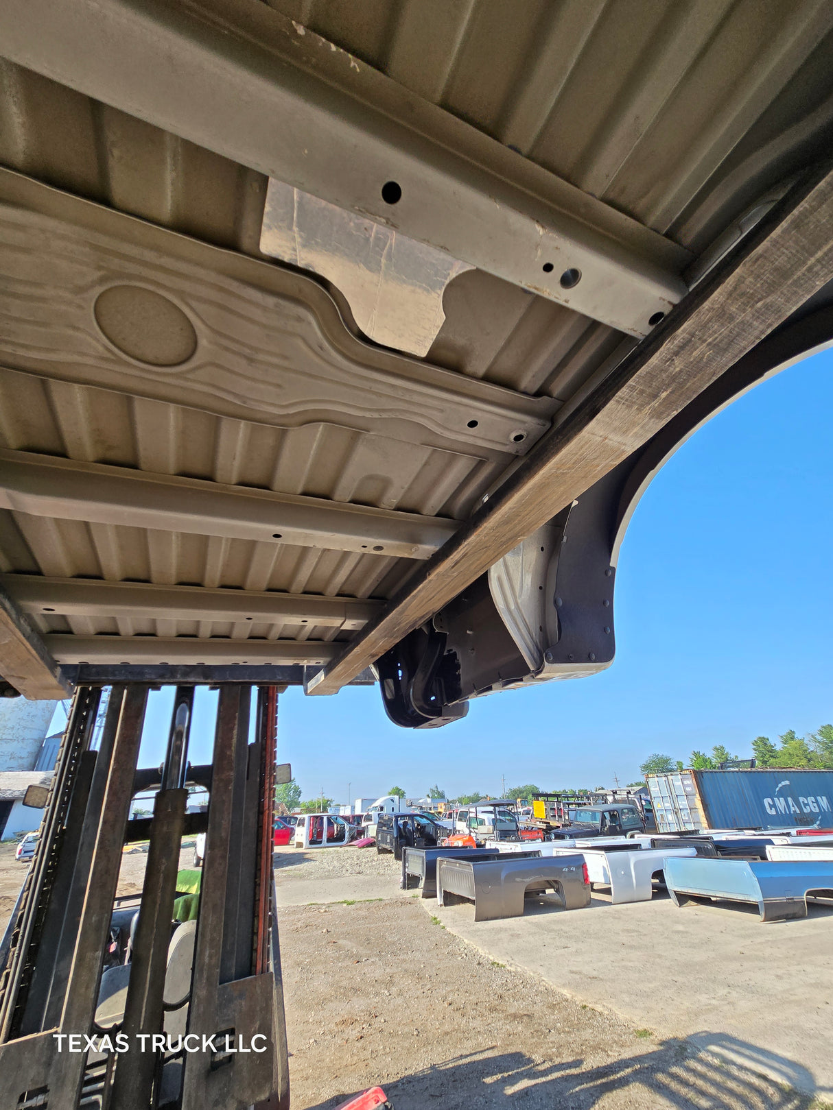 2023-2025 Ford Super Duty F350 F450 F550 8' Dually Truck Bed - Oxford White