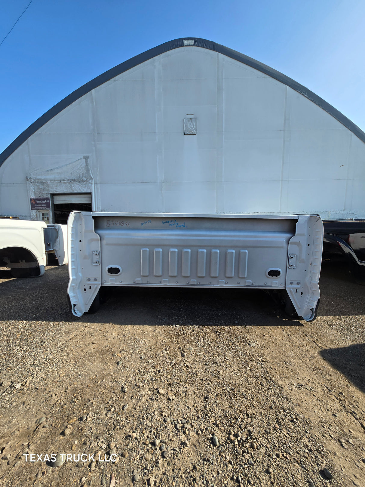 2023-2025 Ford Super Duty F350 F450 F550 8' Dually Truck Bed - Oxford White