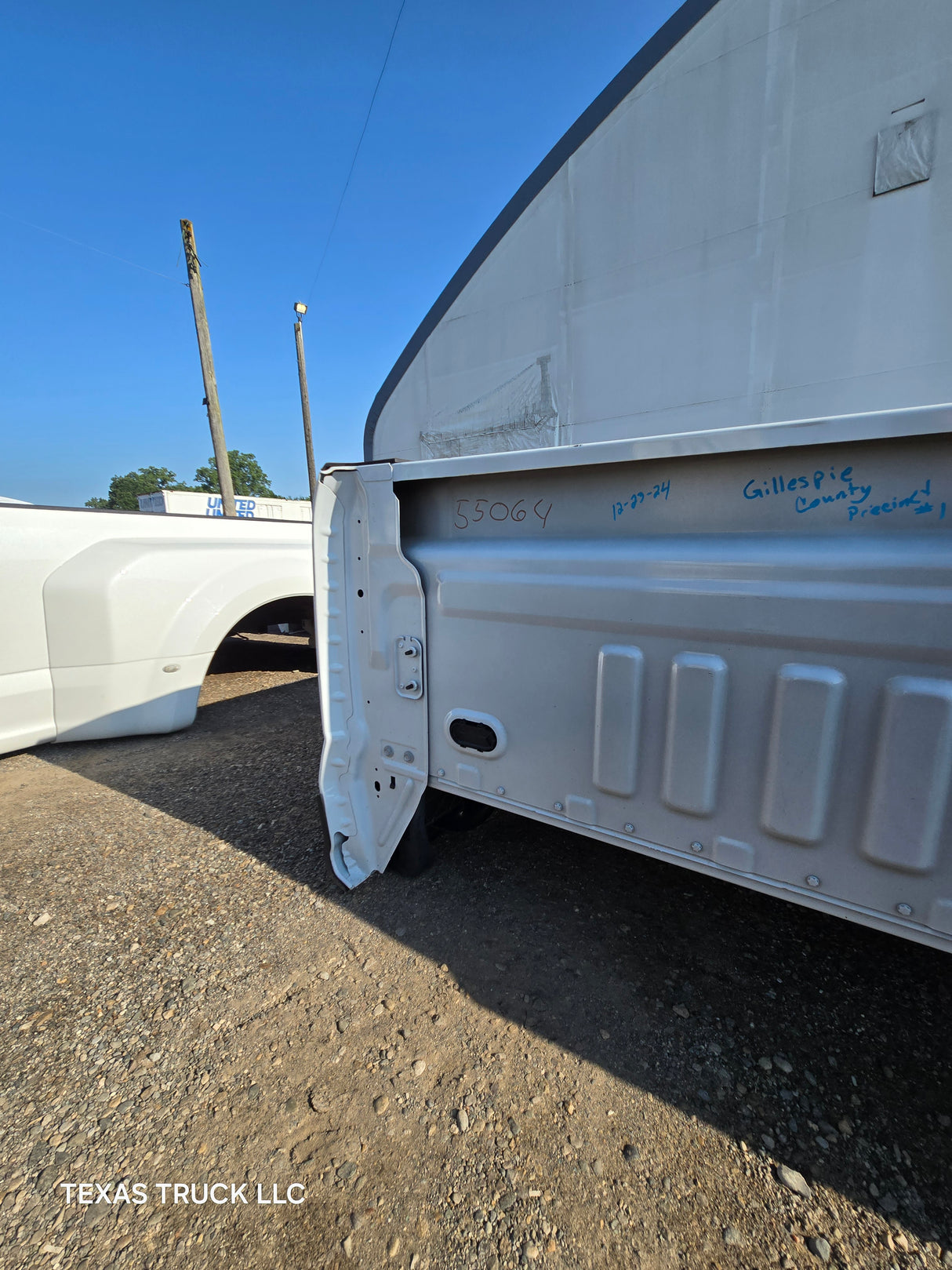 2023-2025 Ford Super Duty F350 F450 F550 8' Dually Truck Bed - Oxford White