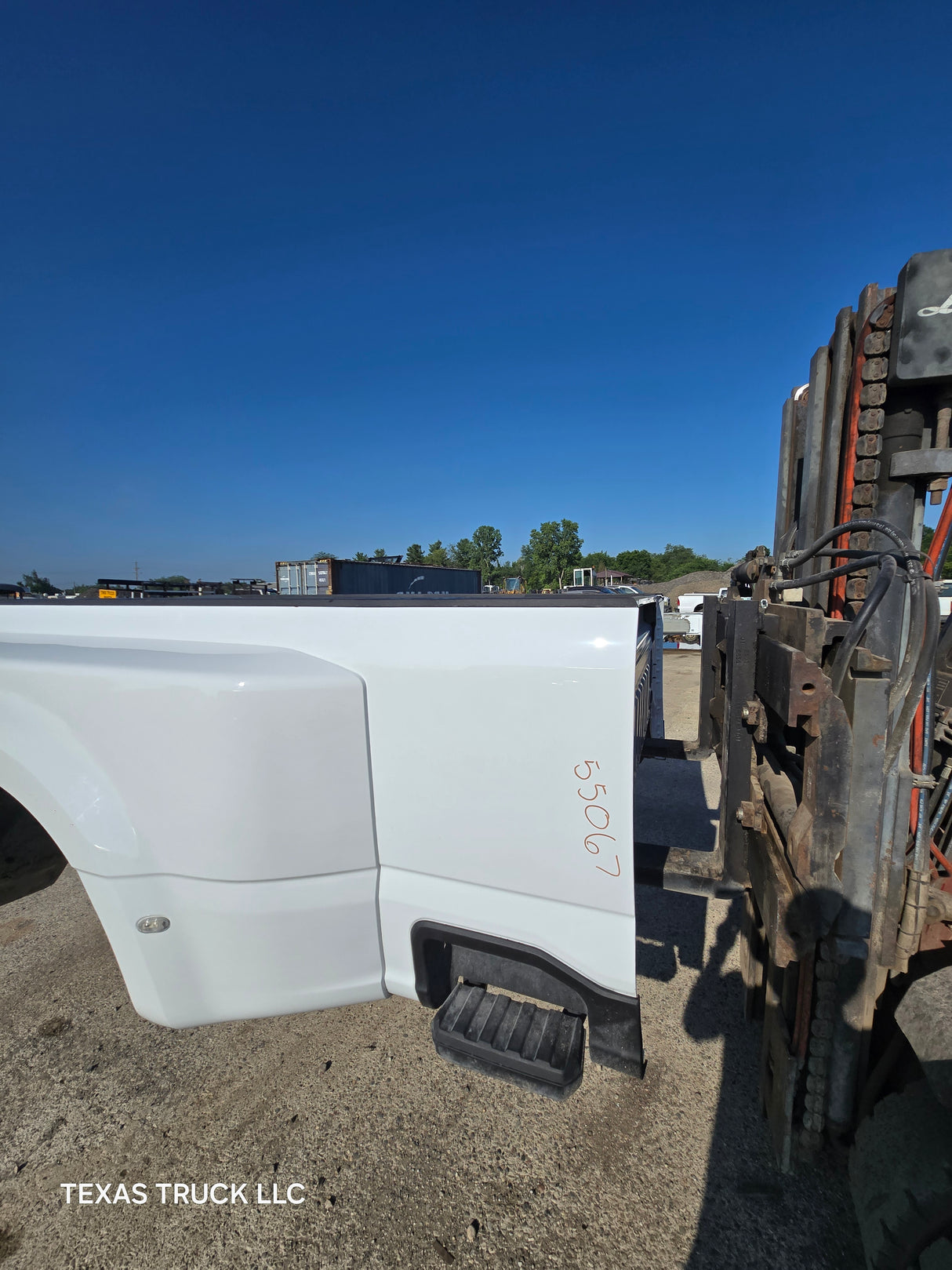 2023-2025 Ford Super Duty F350 F450 F550 8' Dually Truck Bed - Oxford White