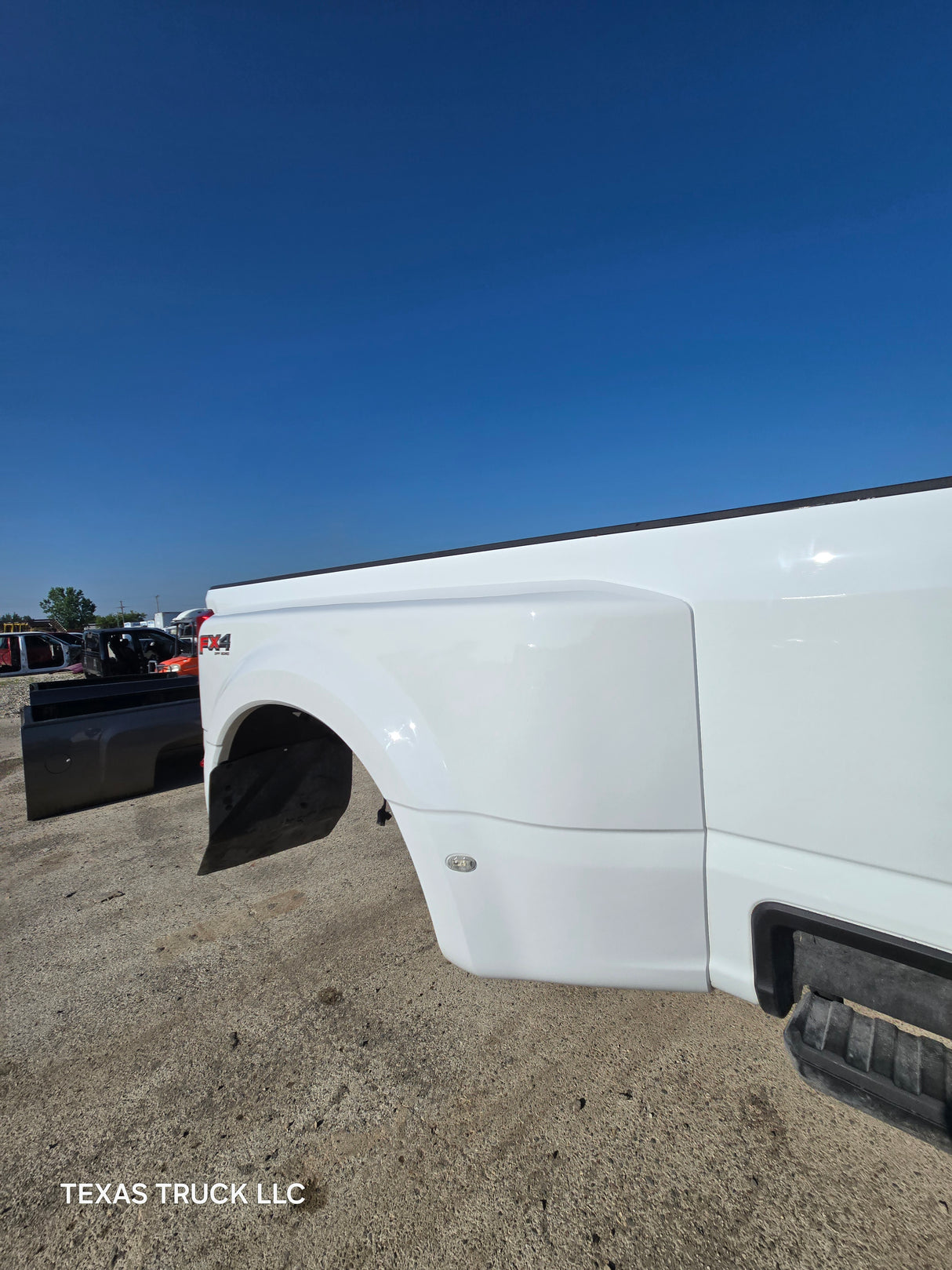 2023-2025 Ford Super Duty F350 F450 F550 8' Dually Truck Bed - Oxford White
