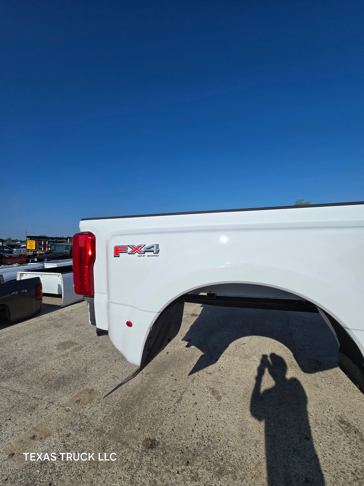 2023-2025 Ford Super Duty F350 F450 F550 8' Dually Truck Bed - Oxford White