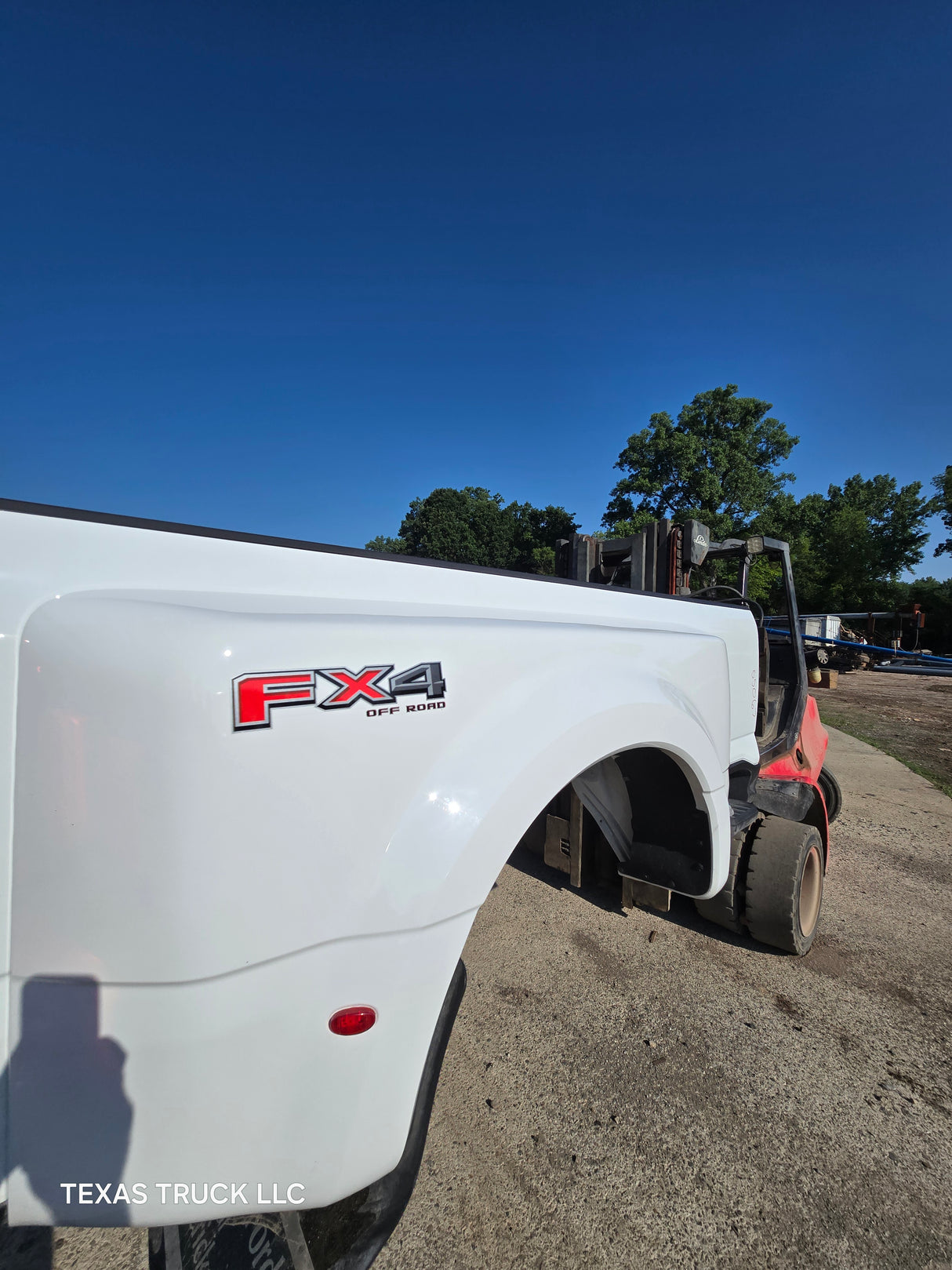 2023-2025 Ford Super Duty F350 F450 F550 8' Dually Truck Bed - Oxford White