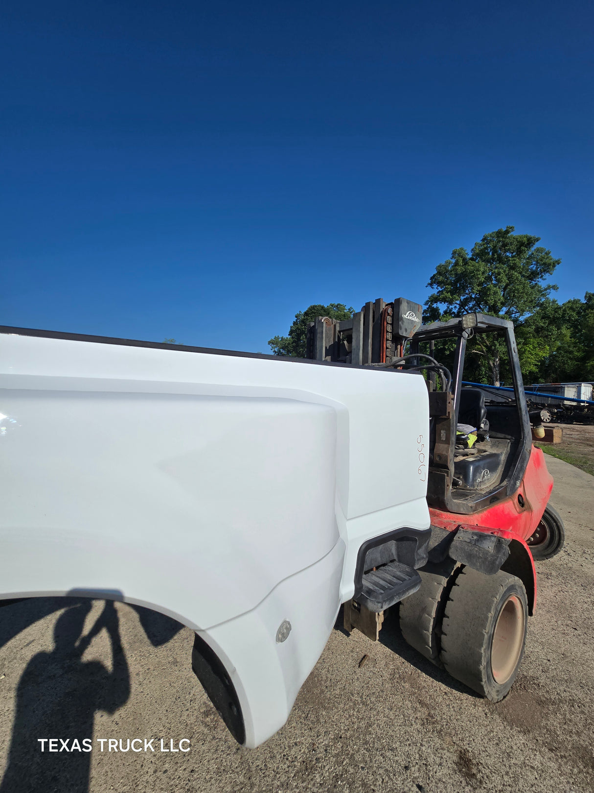 2023-2025 Ford Super Duty F350 F450 F550 8' Dually Truck Bed - Oxford White