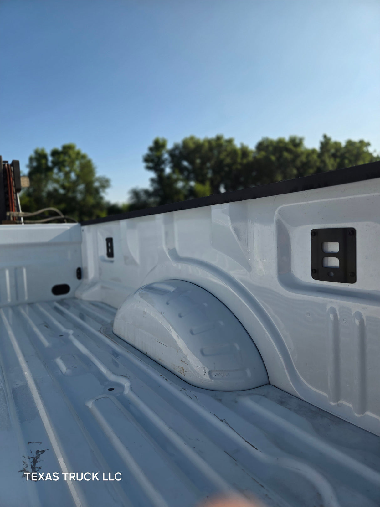 2023-2025 Ford Super Duty F350 F450 F550 8' Dually Truck Bed - Oxford White