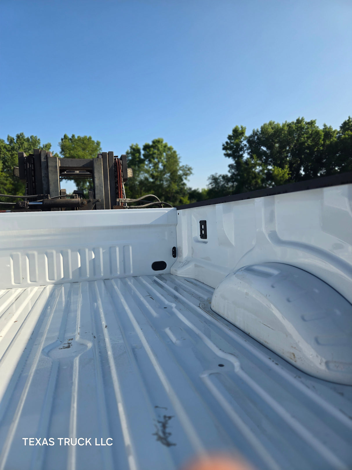 2023-2025 Ford Super Duty F350 F450 F550 8' Dually Truck Bed - Oxford White