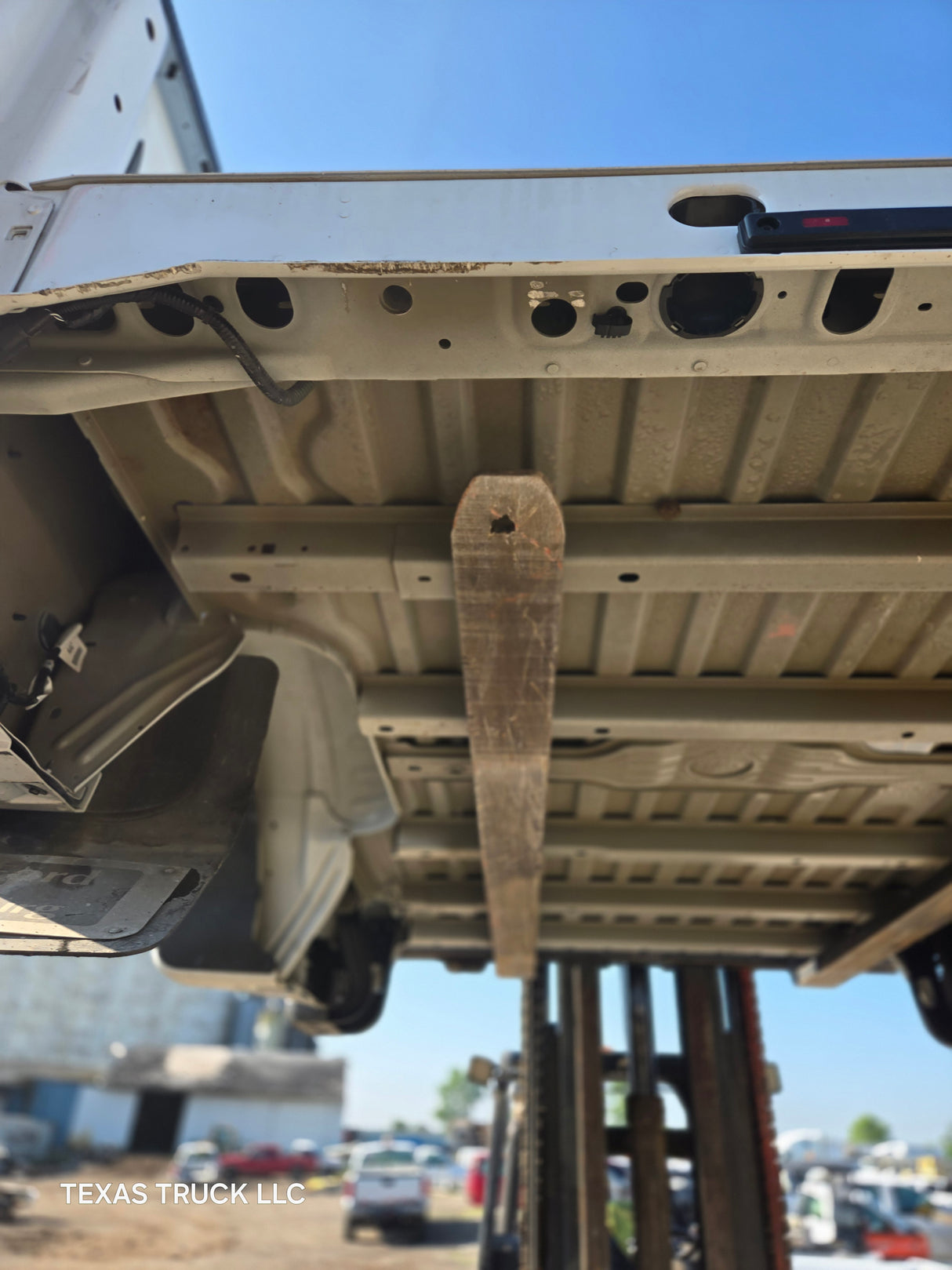 2023-2025 Ford Super Duty F350 F450 F550 8' Dually Truck Bed - Oxford White