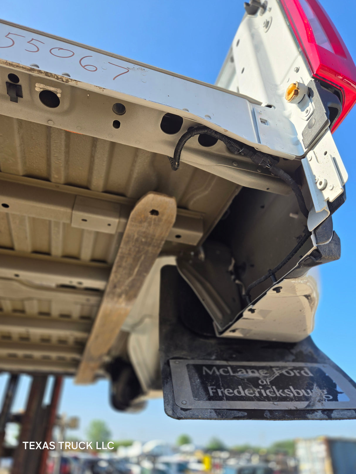 2023-2025 Ford Super Duty F350 F450 F550 8' Dually Truck Bed - Oxford White