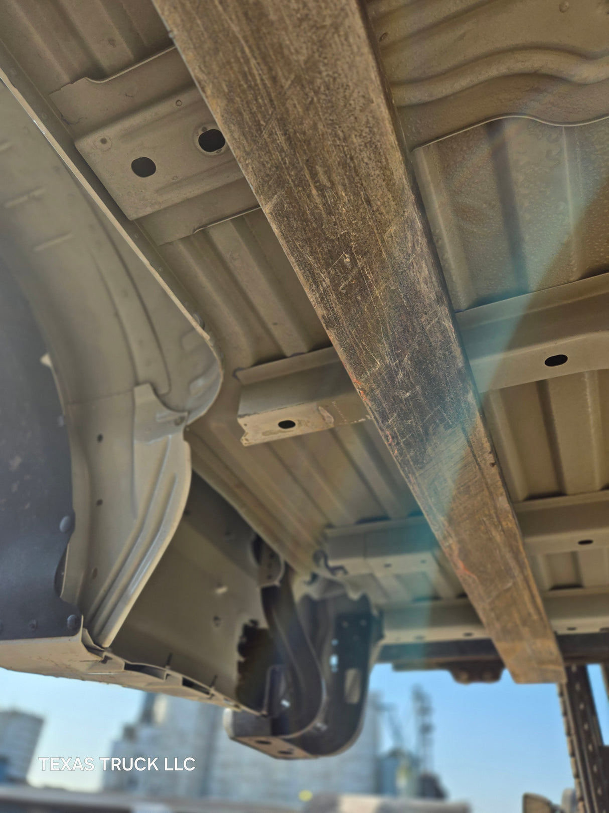 2023-2025 Ford Super Duty F350 F450 F550 8' Dually Truck Bed - Oxford White