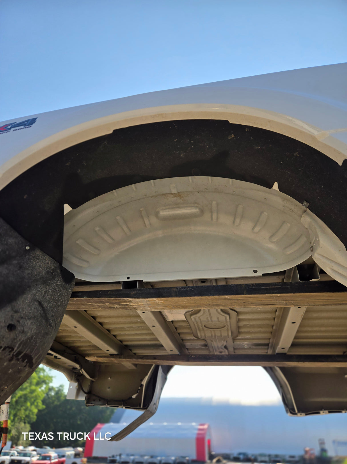 2023-2025 Ford Super Duty F350 F450 F550 8' Dually Truck Bed - Oxford White