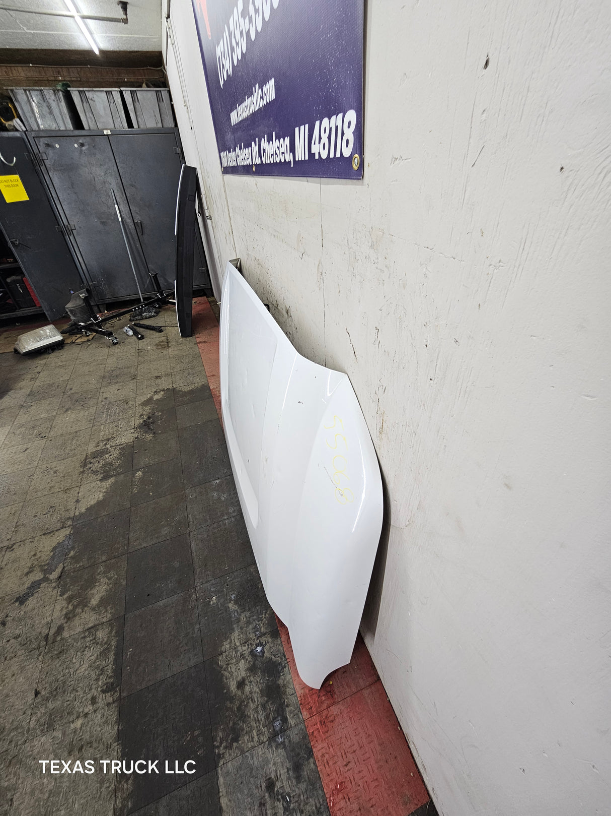 2011-2016 Ford Super Duty Hood F250 F350 F450 F550 - White