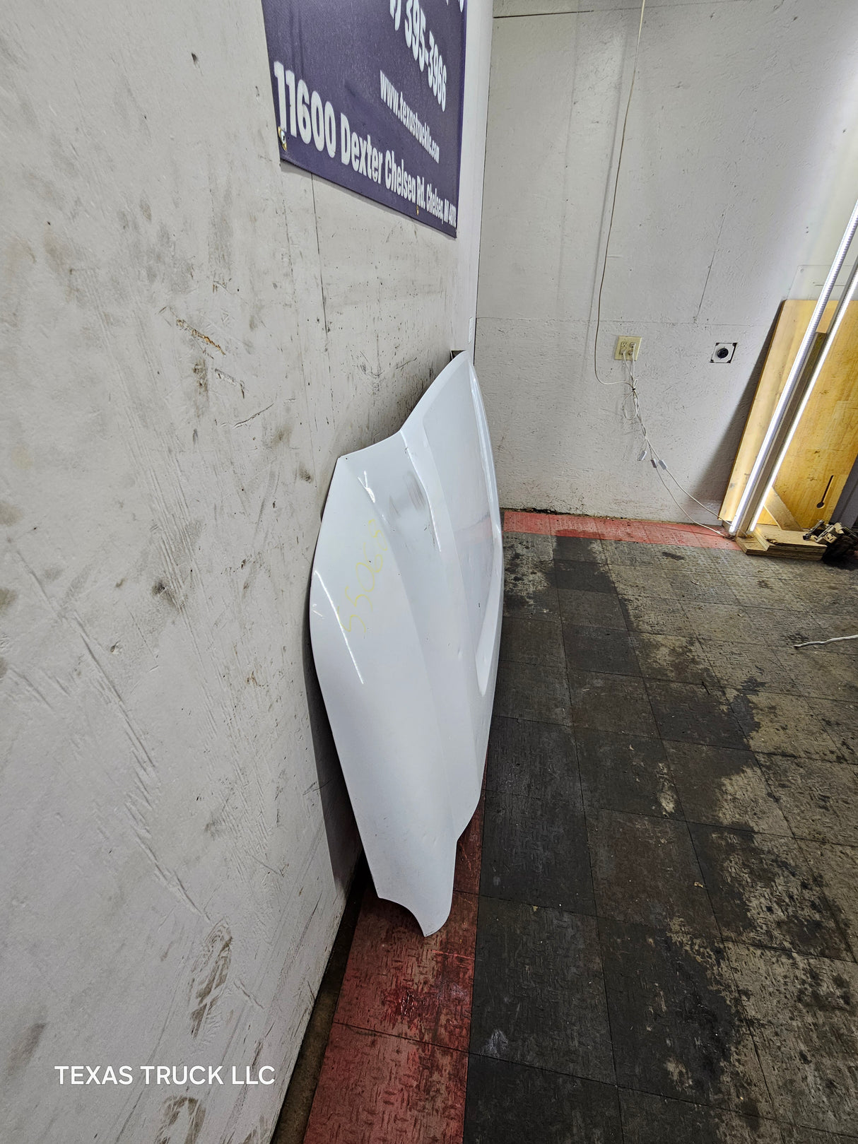 2011-2016 Ford Super Duty Hood F250 F350 F450 F550 - White