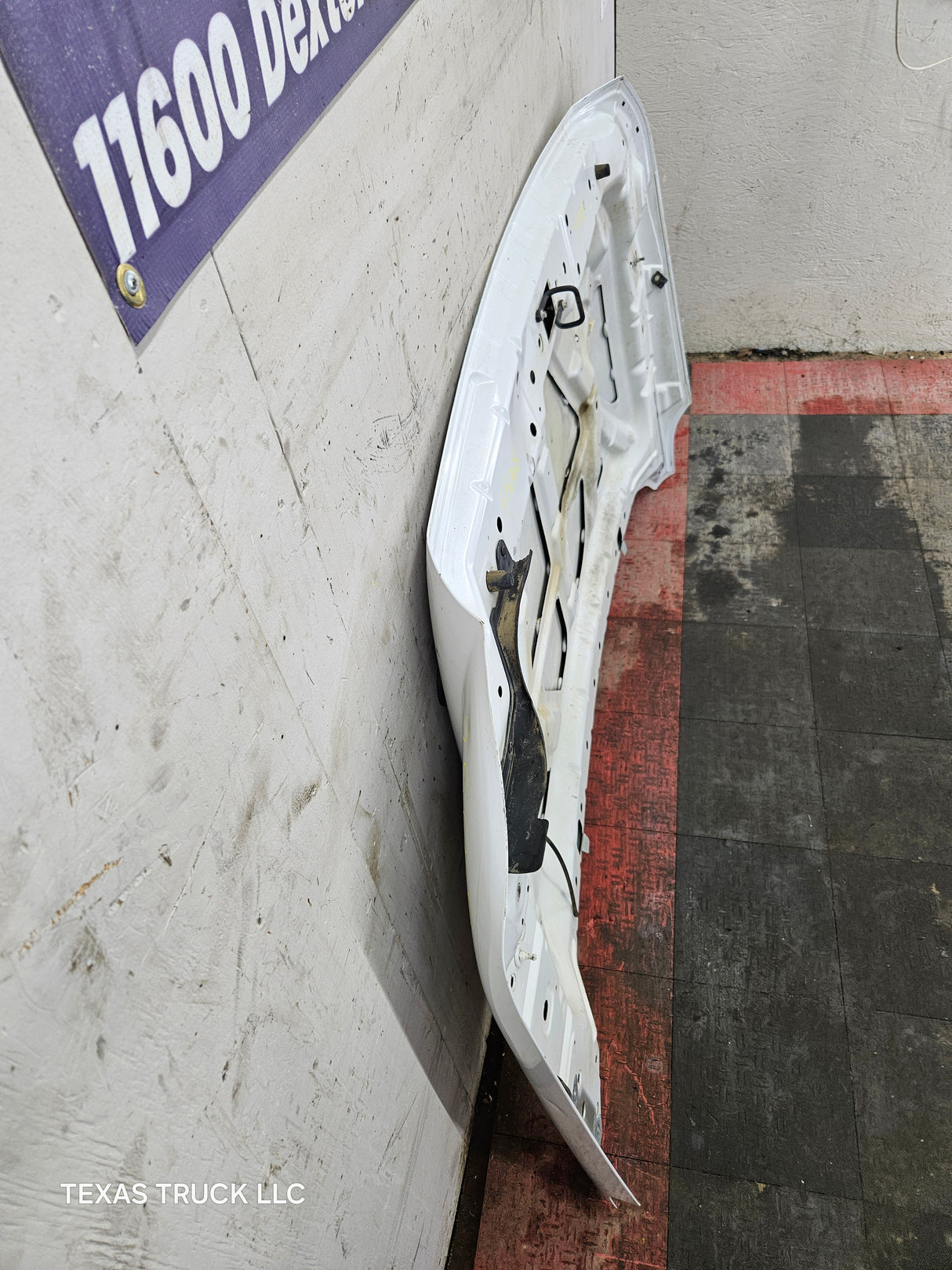 2011-2016 Ford Super Duty Hood F250 F350 F450 F550 - White