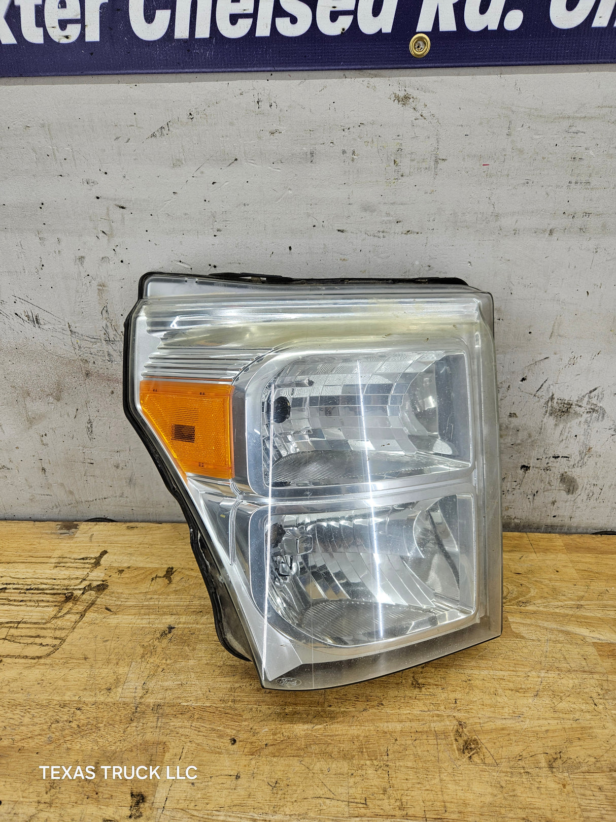 2011-2016 Ford Super Duty F250 F350 F450 F550 RH Passenger Side Headlight 6.7L Power Stroke 6.2L BC34-13005-A